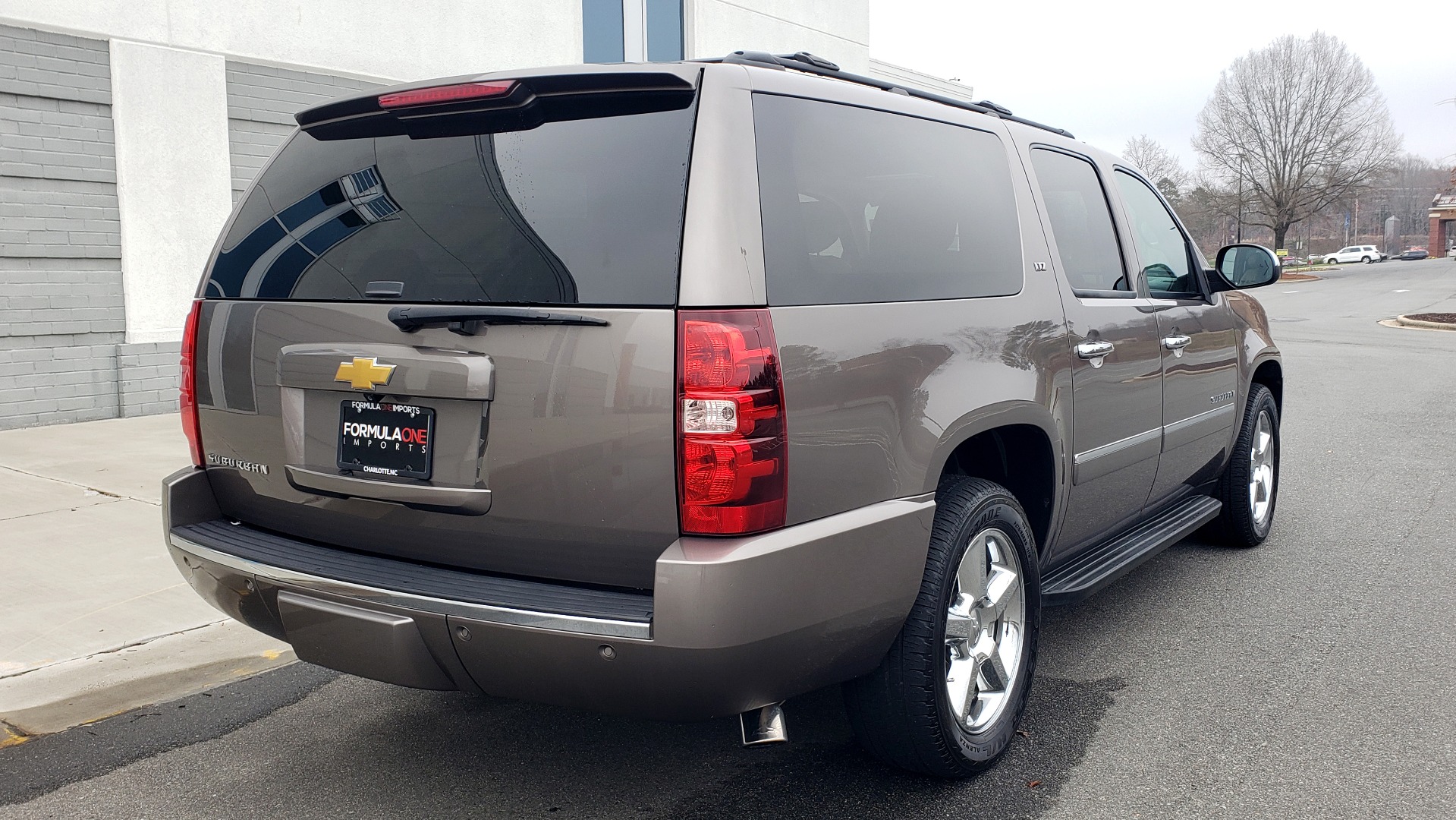 Used 2014 Chevrolet SUBURBAN LTZ / 4WD / ENTERTAINMENT / NAV / SUNROOF / TRAILER PKG for sale Sold at Formula Imports in Charlotte NC 28227 2