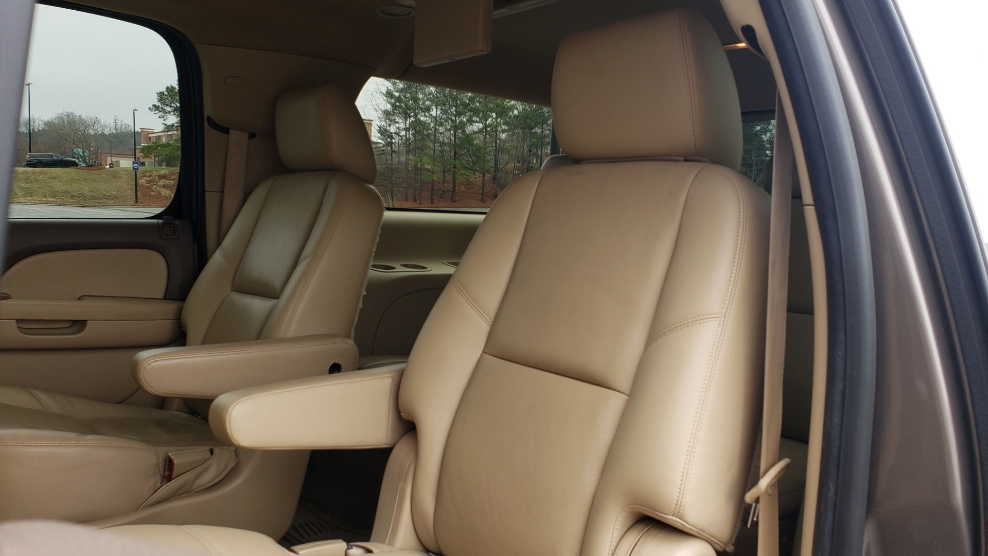 Used 2014 Chevrolet SUBURBAN LTZ / 4WD / ENTERTAINMENT / NAV / SUNROOF / TRAILER PKG for sale Sold at Formula Imports in Charlotte NC 28227 57