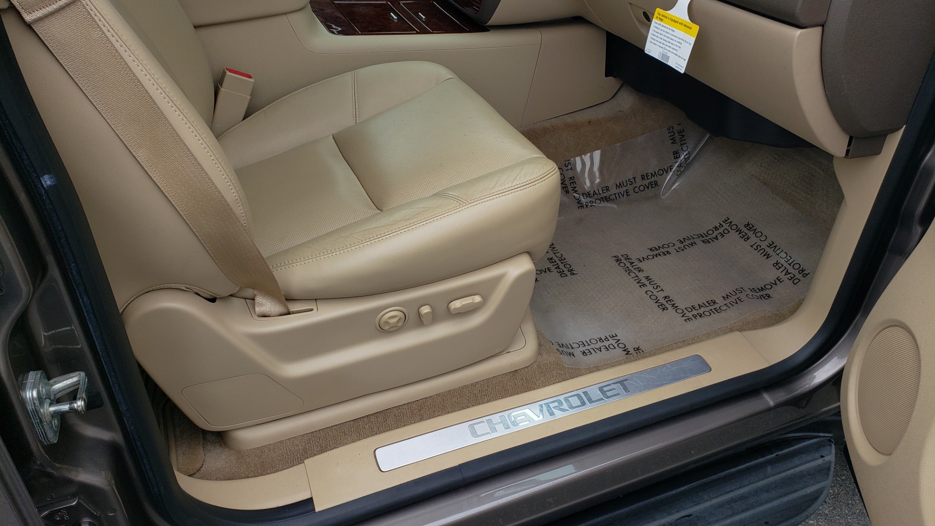 Used 2014 Chevrolet SUBURBAN LTZ / 4WD / ENTERTAINMENT / NAV / SUNROOF / TRAILER PKG for sale Sold at Formula Imports in Charlotte NC 28227 63