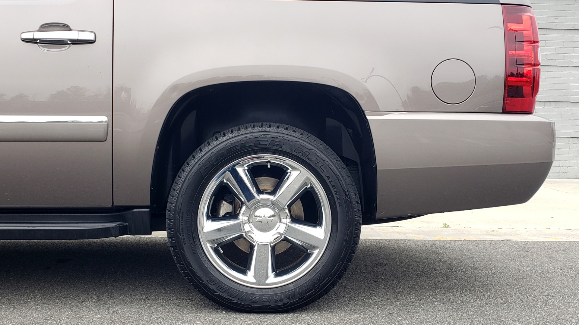 Used 2014 Chevrolet SUBURBAN LTZ / 4WD / ENTERTAINMENT / NAV / SUNROOF / TRAILER PKG for sale Sold at Formula Imports in Charlotte NC 28227 80