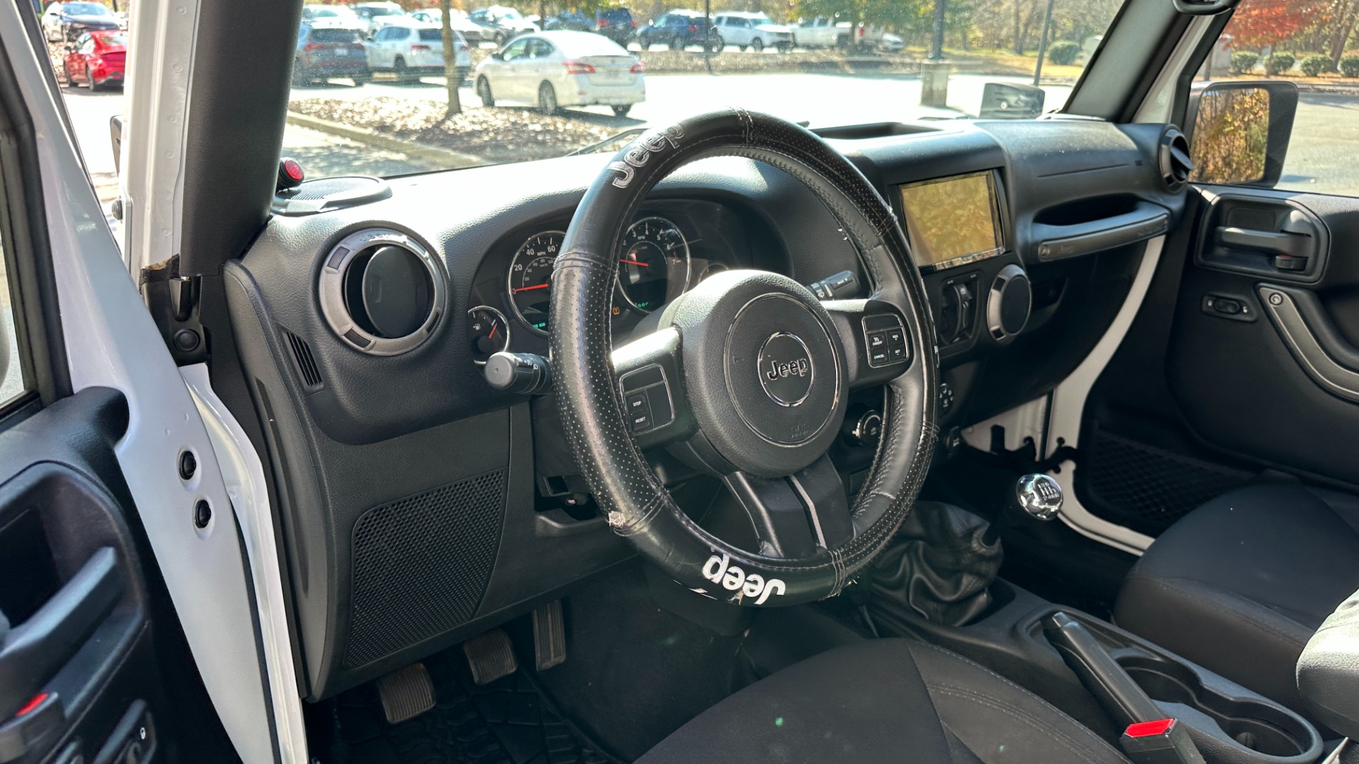 Used 2015 Jeep Wrangler Unlimited Freedom Edition for sale $25,995 at Formula Imports in Charlotte NC 28227 13