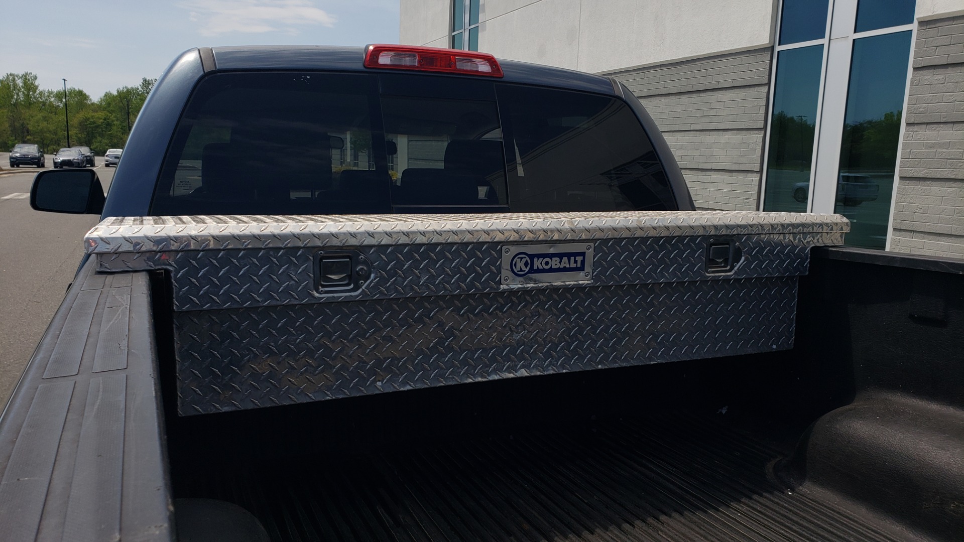 Used 2010 Toyota TUNDRA DOUBLECAB 4X4 / 4.6L V8 / 6-SPD AUTO / TOW PKG / 18IN WHEELS for sale Sold at Formula Imports in Charlotte NC 28227 19