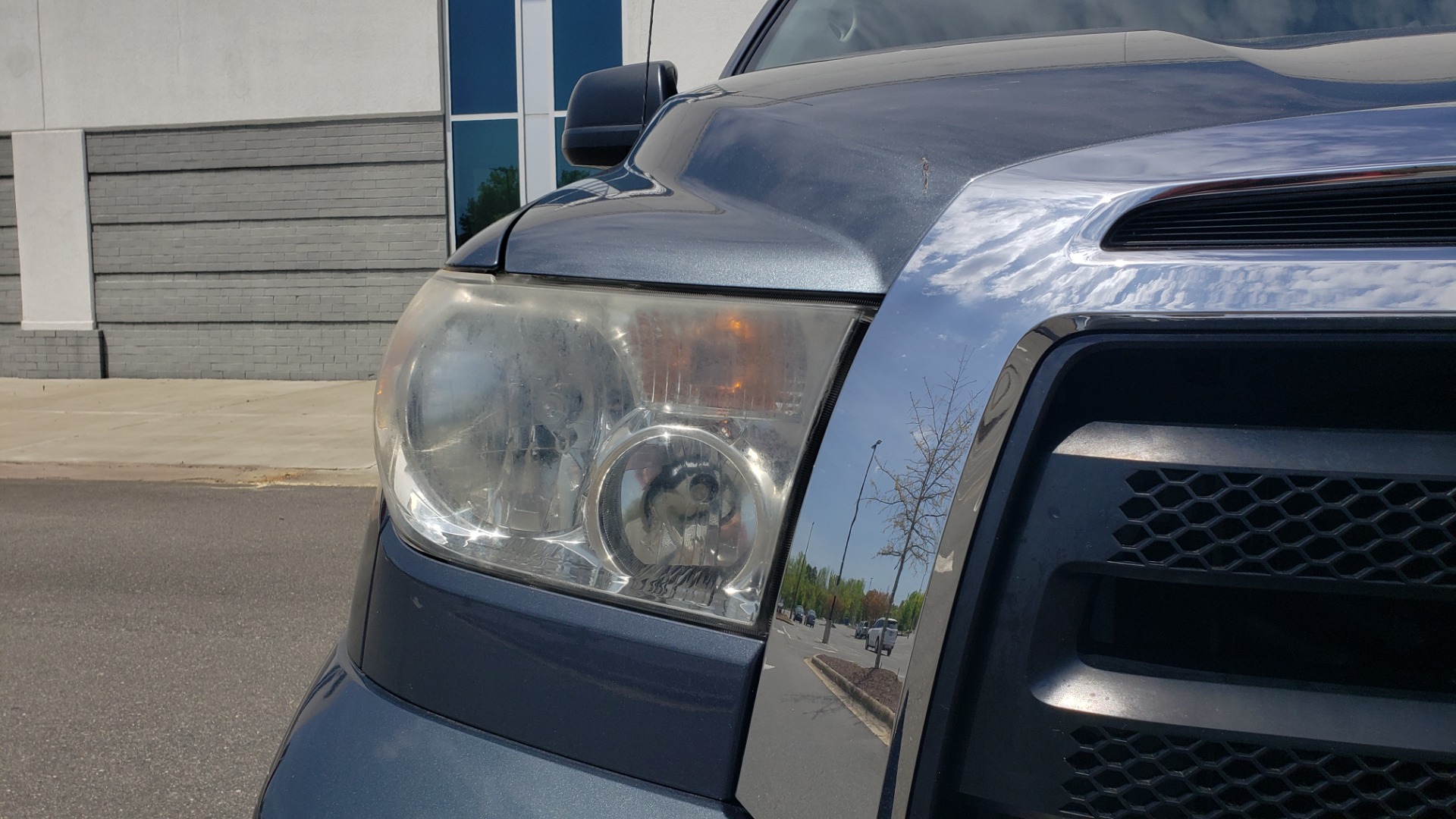 Used 2010 Toyota TUNDRA DOUBLECAB 4X4 / 4.6L V8 / 6-SPD AUTO / TOW PKG / 18IN WHEELS for sale Sold at Formula Imports in Charlotte NC 28227 22
