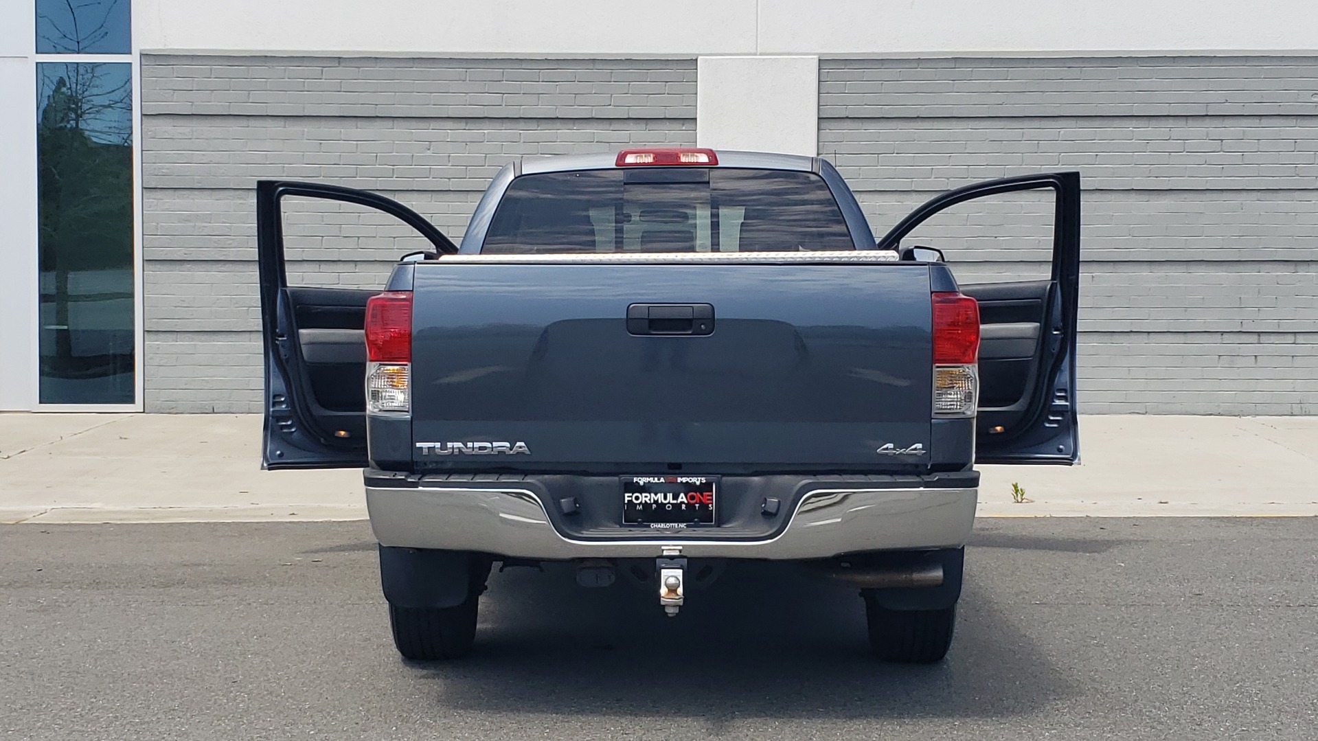 Used 2010 Toyota TUNDRA DOUBLECAB 4X4 / 4.6L V8 / 6-SPD AUTO / TOW PKG / 18IN WHEELS for sale Sold at Formula Imports in Charlotte NC 28227 27