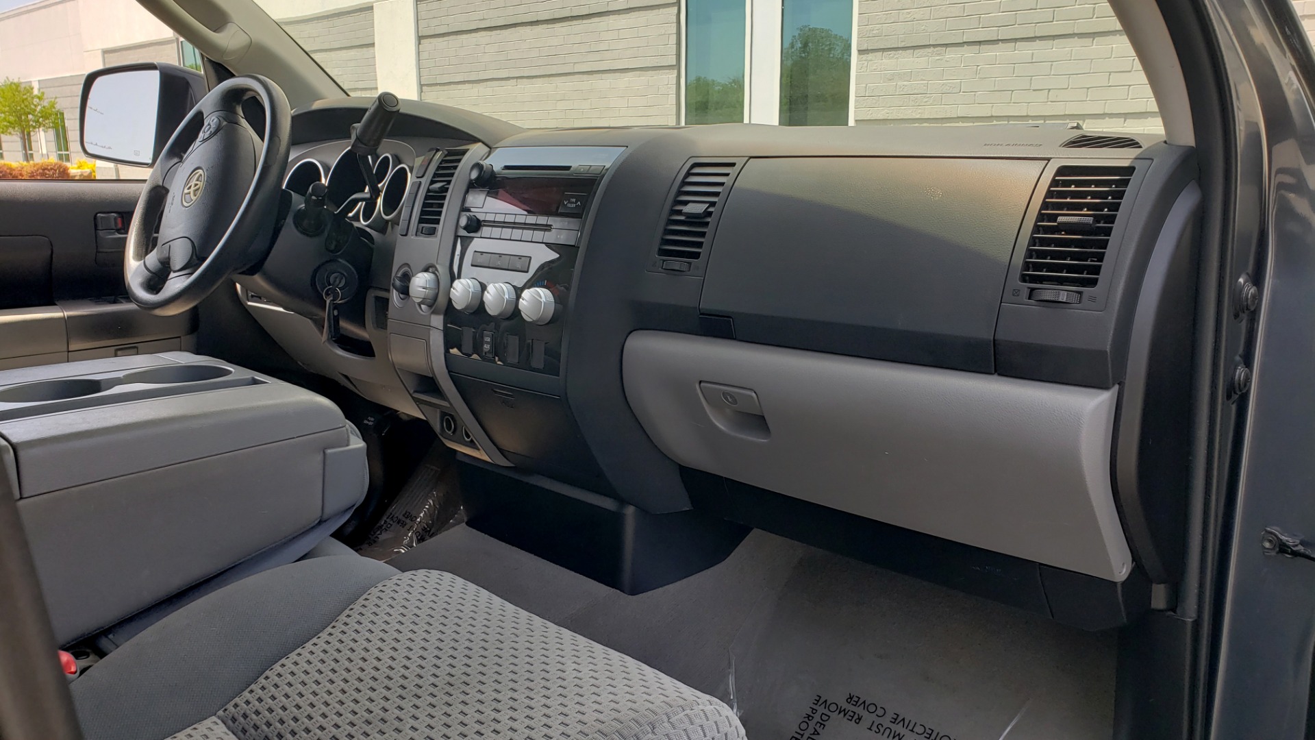 Used 2010 Toyota TUNDRA DOUBLECAB 4X4 / 4.6L V8 / 6-SPD AUTO / TOW PKG / 18IN WHEELS for sale Sold at Formula Imports in Charlotte NC 28227 62