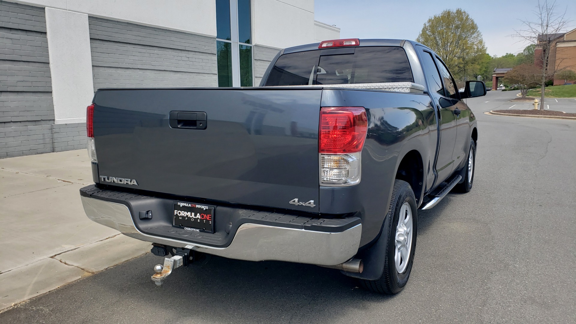 Used 2010 Toyota TUNDRA DOUBLECAB 4X4 / 4.6L V8 / 6-SPD AUTO / TOW PKG / 18IN WHEELS for sale Sold at Formula Imports in Charlotte NC 28227 8
