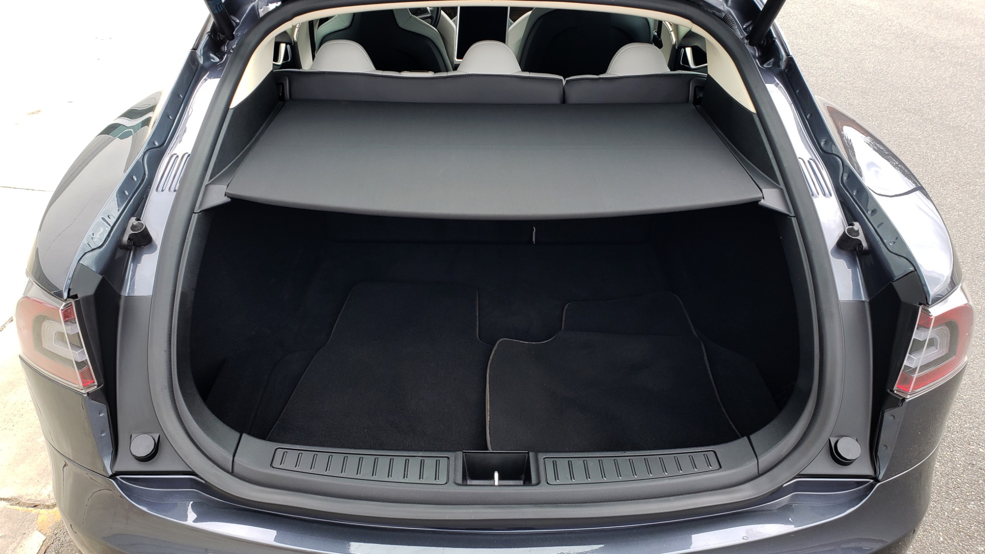 Used 2014 Tesla MODEL S 60 kWh BATTERY / TECH / NAV / SUBZERO / SUNROOF / REARVIEW for sale Sold at Formula Imports in Charlotte NC 28227 12