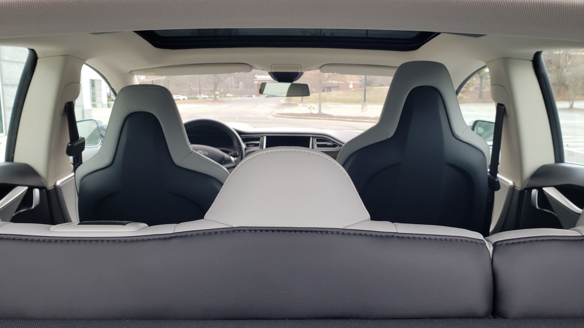 Used 2014 Tesla MODEL S 60 kWh BATTERY / TECH / NAV / SUBZERO / SUNROOF / REARVIEW for sale Sold at Formula Imports in Charlotte NC 28227 16