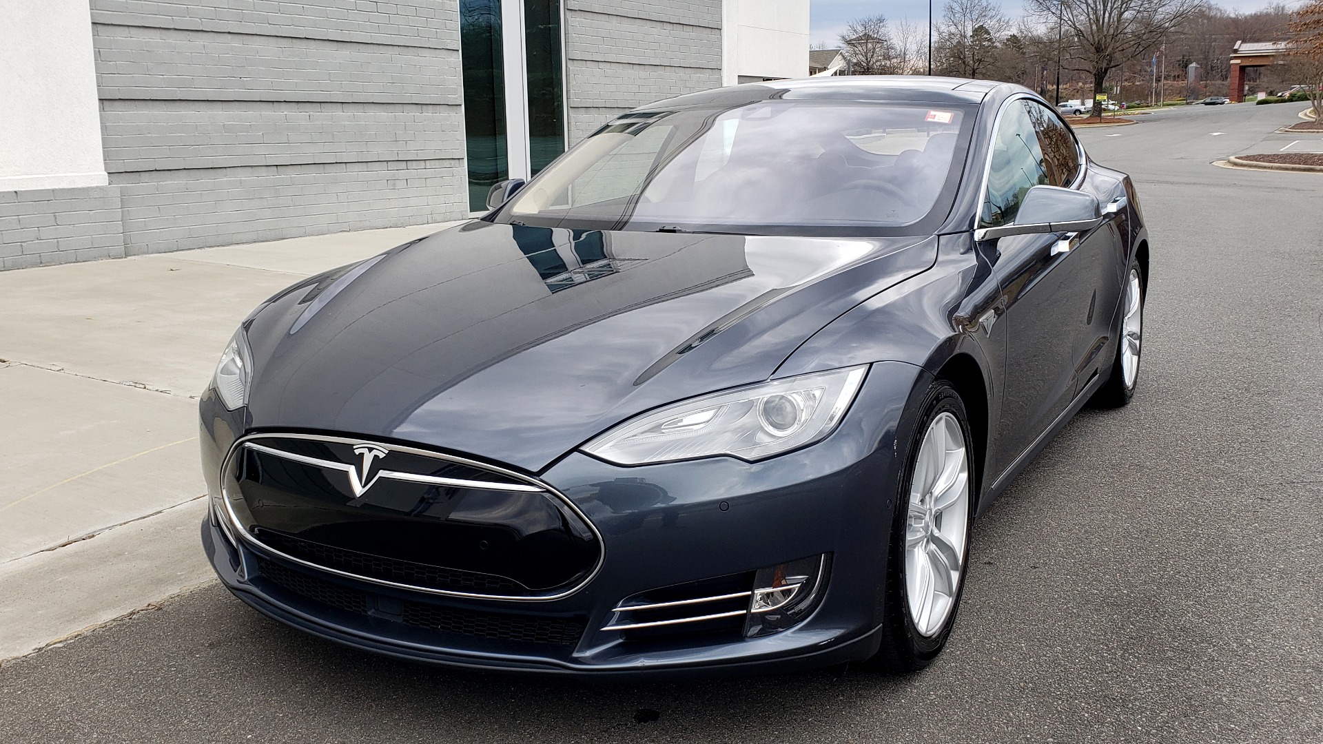 Used 2014 Tesla MODEL S 60 kWh BATTERY / TECH / NAV / SUBZERO / SUNROOF / REARVIEW for sale Sold at Formula Imports in Charlotte NC 28227 3