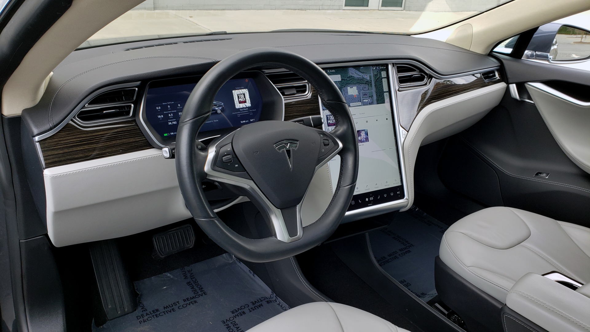 Used 2014 Tesla MODEL S 60 kWh BATTERY / TECH / NAV / SUBZERO / SUNROOF / REARVIEW for sale Sold at Formula Imports in Charlotte NC 28227 32