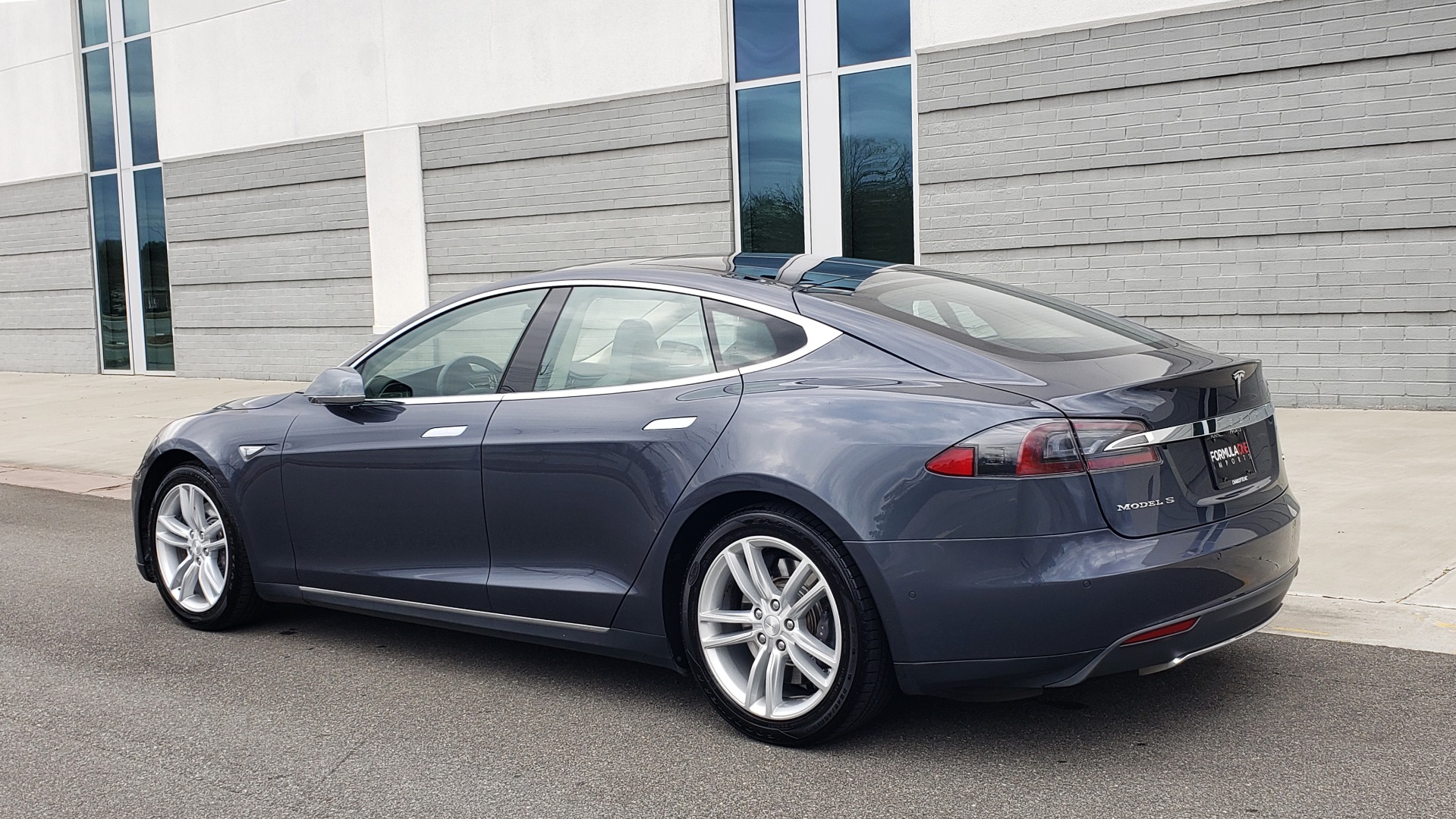 Used 2014 Tesla MODEL S 60 kWh BATTERY / TECH / NAV / SUBZERO / SUNROOF / REARVIEW for sale Sold at Formula Imports in Charlotte NC 28227 5