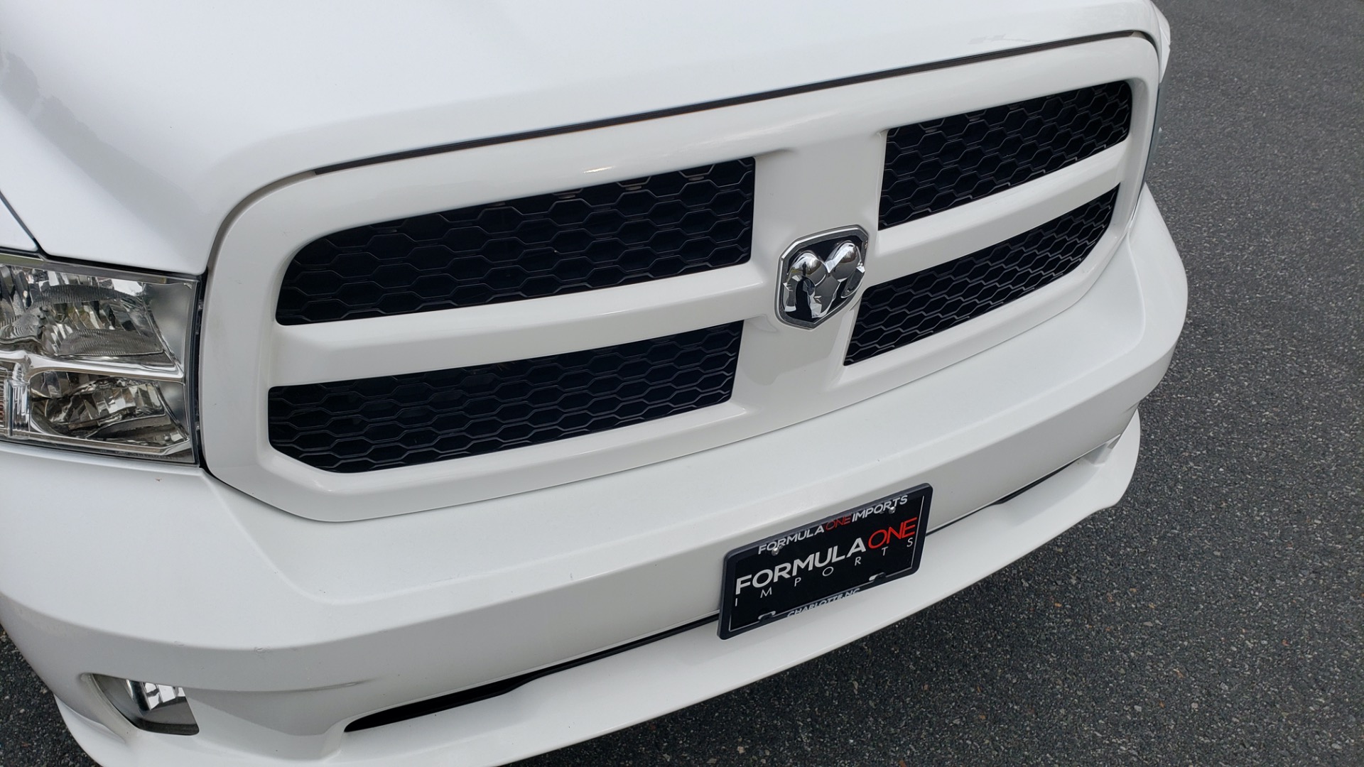 Used 2016 Ram 1500 EXPRESS / CREW CAB / 4X4 / BED LINER / 32-GALLON TANK for sale Sold at Formula Imports in Charlotte NC 28227 10