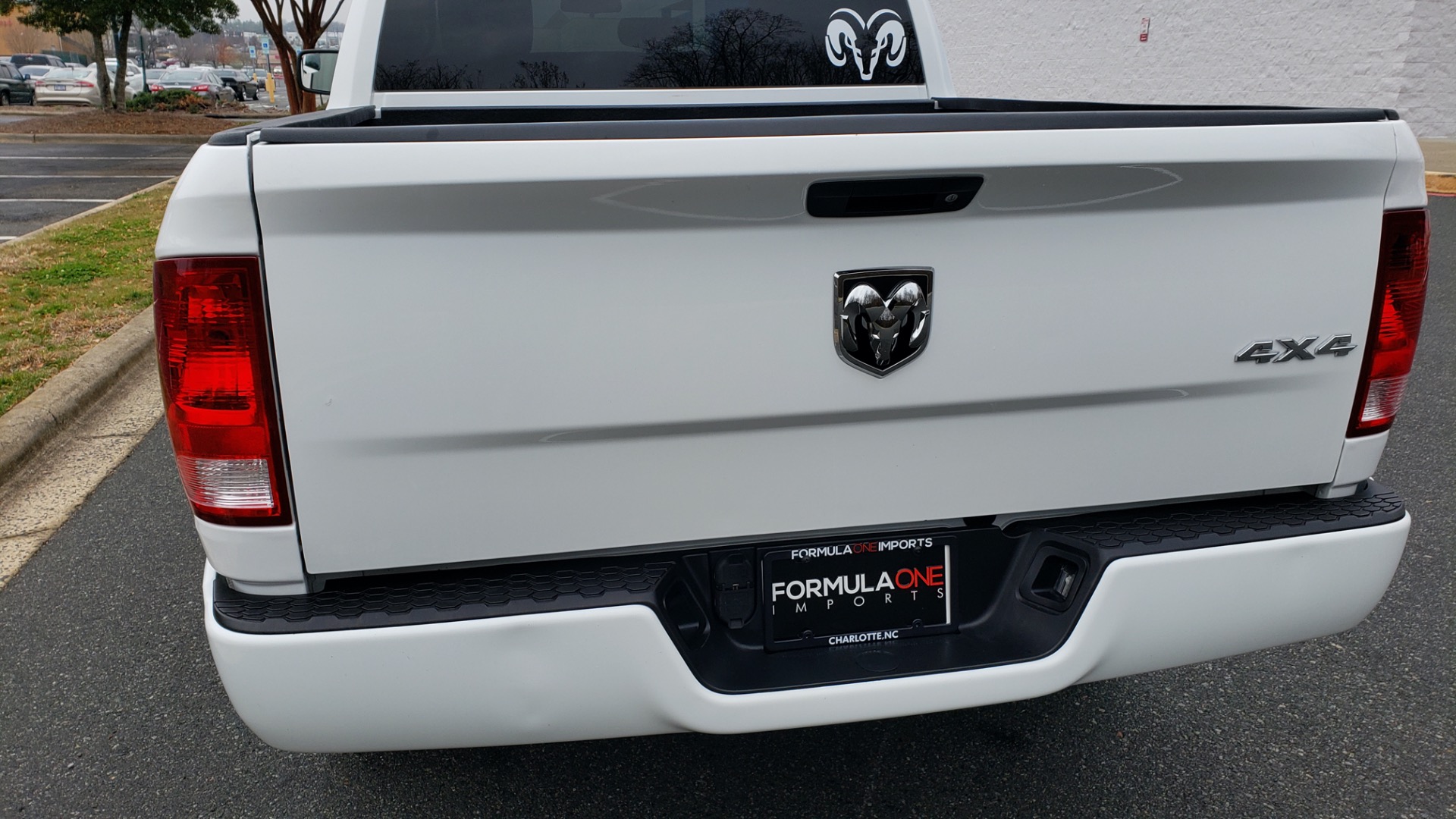 Used 2016 Ram 1500 EXPRESS / CREW CAB / 4X4 / BED LINER / 32-GALLON TANK for sale Sold at Formula Imports in Charlotte NC 28227 23