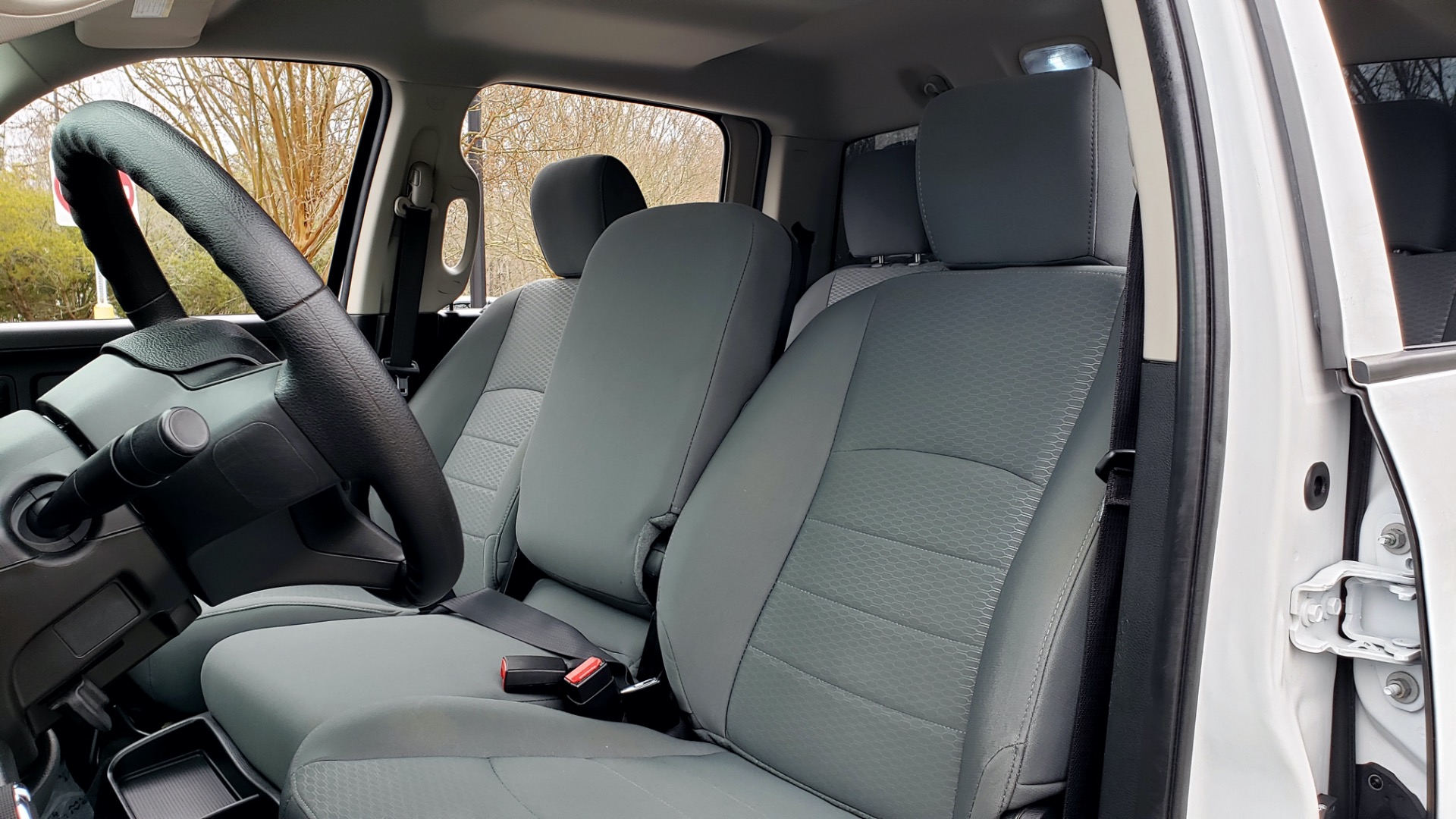 Used 2016 Ram 1500 EXPRESS / CREW CAB / 4X4 / BED LINER / 32-GALLON TANK for sale Sold at Formula Imports in Charlotte NC 28227 50