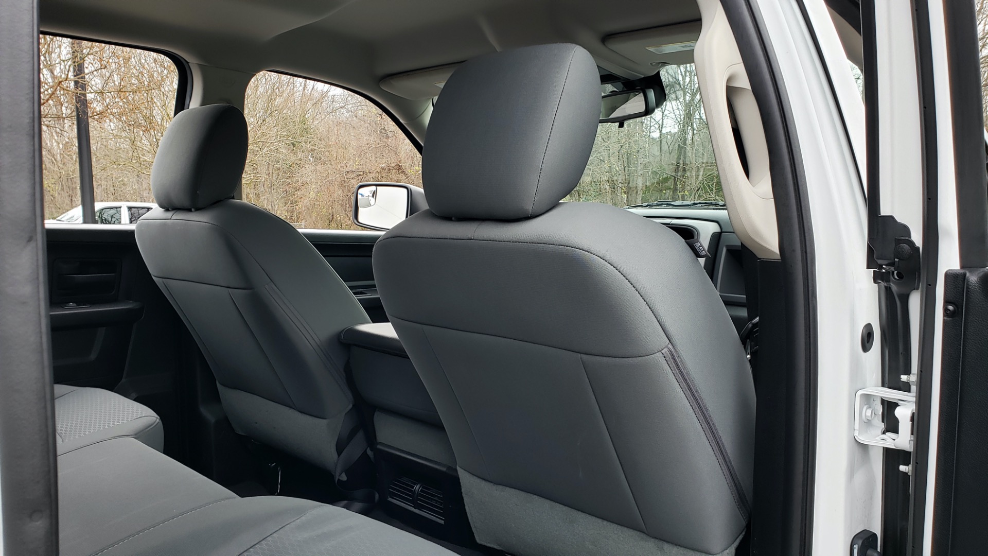 Used 2016 Ram 1500 EXPRESS / CREW CAB / 4X4 / BED LINER / 32-GALLON TANK for sale Sold at Formula Imports in Charlotte NC 28227 66
