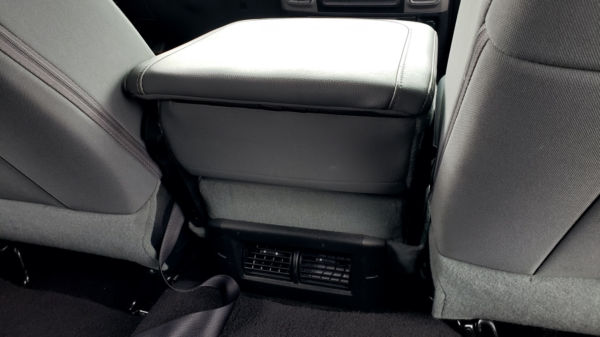 Used 2016 Ram 1500 EXPRESS / CREW CAB / 4X4 / BED LINER / 32-GALLON TANK for sale Sold at Formula Imports in Charlotte NC 28227 67