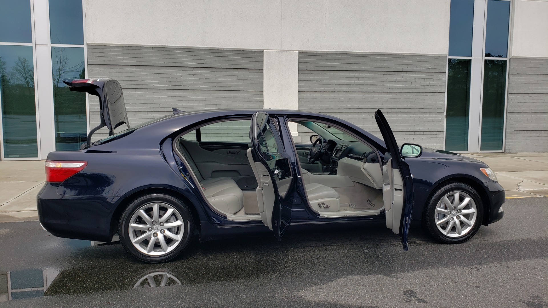 Used 2008 Lexus LS 460 LWB LUXURY SEDAN / MARK LEVINSON / INT PARK ASST / REARVIEW for sale Sold at Formula Imports in Charlotte NC 28227 10