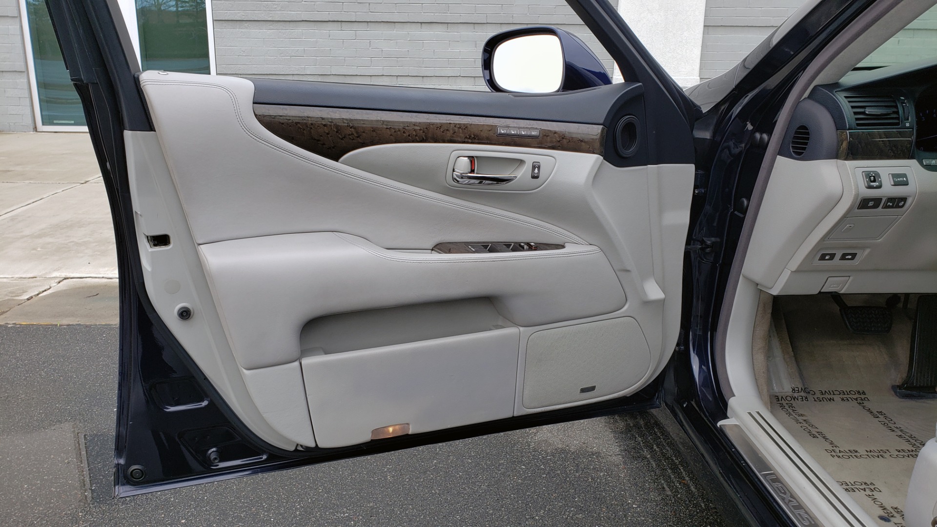 Used 2008 Lexus LS 460 LWB LUXURY SEDAN / MARK LEVINSON / INT PARK ASST / REARVIEW for sale Sold at Formula Imports in Charlotte NC 28227 25