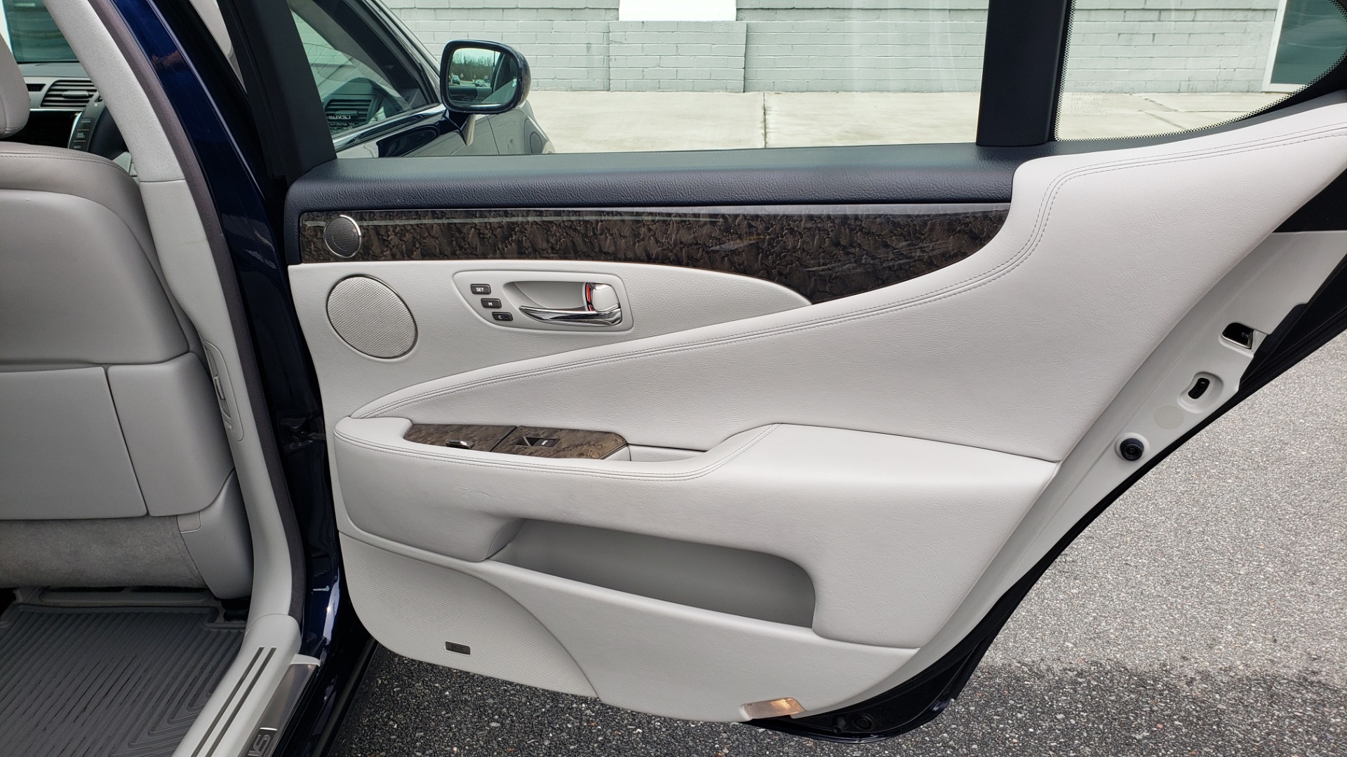 Used 2008 Lexus LS 460 LWB LUXURY SEDAN / MARK LEVINSON / INT PARK ASST / REARVIEW for sale Sold at Formula Imports in Charlotte NC 28227 67