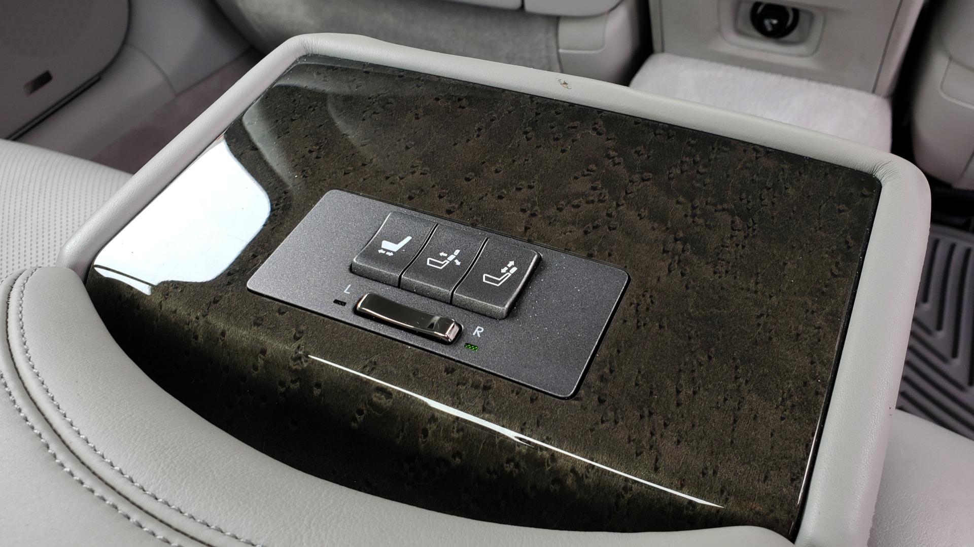 Used 2008 Lexus LS 460 LWB LUXURY SEDAN / MARK LEVINSON / INT PARK ASST / REARVIEW for sale Sold at Formula Imports in Charlotte NC 28227 71