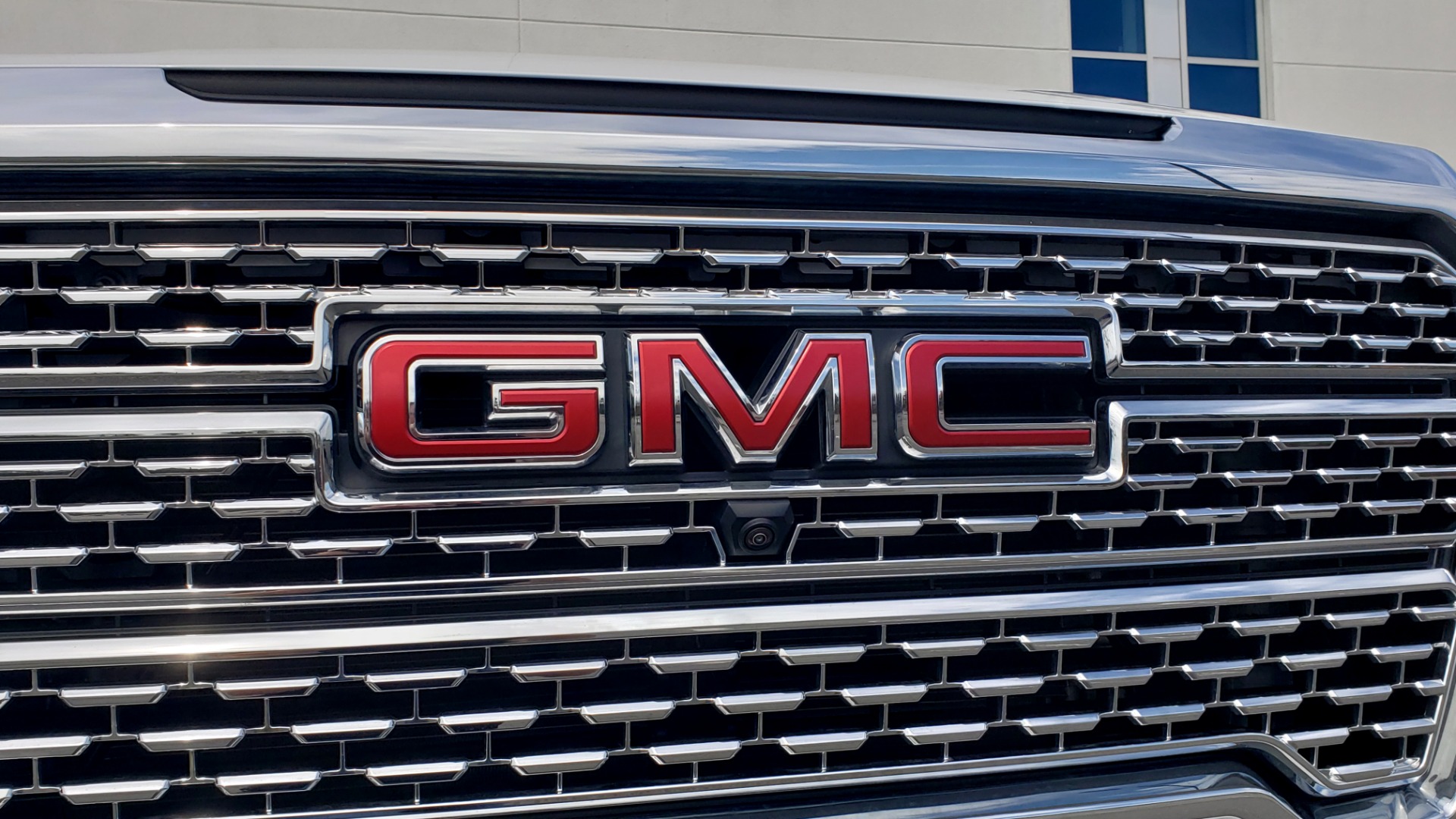 Used 2020 GMC SIERRA 1500 DENALI 4X4 CREWCAB 6.2L V8 / TECH / NAV / SUNROOF / DRVR ALERT II for sale Sold at Formula Imports in Charlotte NC 28227 23