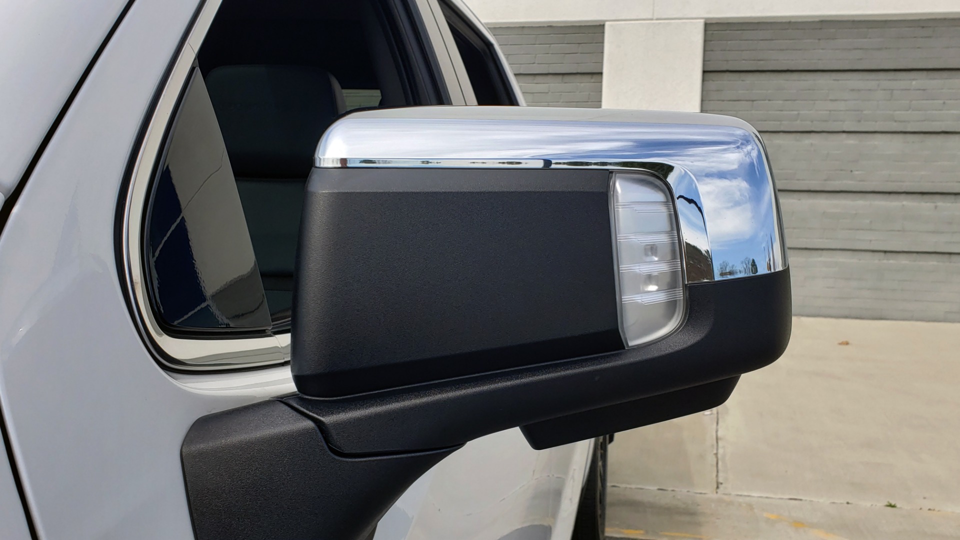 Used 2020 GMC SIERRA 1500 DENALI 4X4 CREWCAB 6.2L V8 / TECH / NAV / SUNROOF / DRVR ALERT II for sale Sold at Formula Imports in Charlotte NC 28227 25