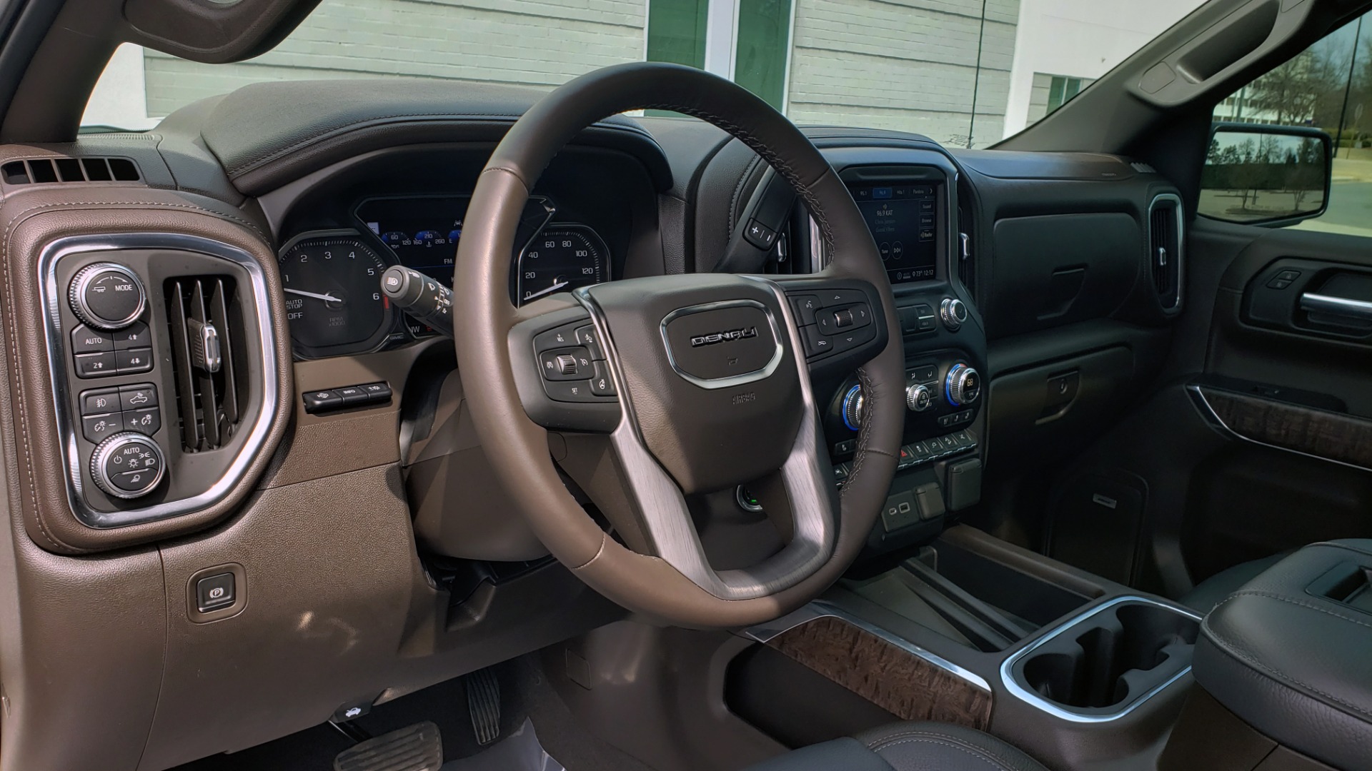 Used 2020 GMC SIERRA 1500 DENALI 4X4 CREWCAB 6.2L V8 / TECH / NAV / SUNROOF / DRVR ALERT II for sale Sold at Formula Imports in Charlotte NC 28227 43
