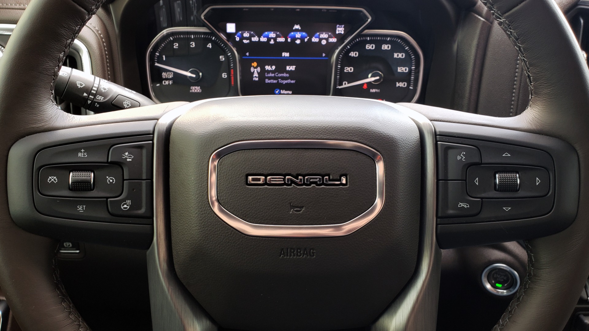 Used 2020 GMC SIERRA 1500 DENALI 4X4 CREWCAB 6.2L V8 / TECH / NAV / SUNROOF / DRVR ALERT II for sale Sold at Formula Imports in Charlotte NC 28227 45