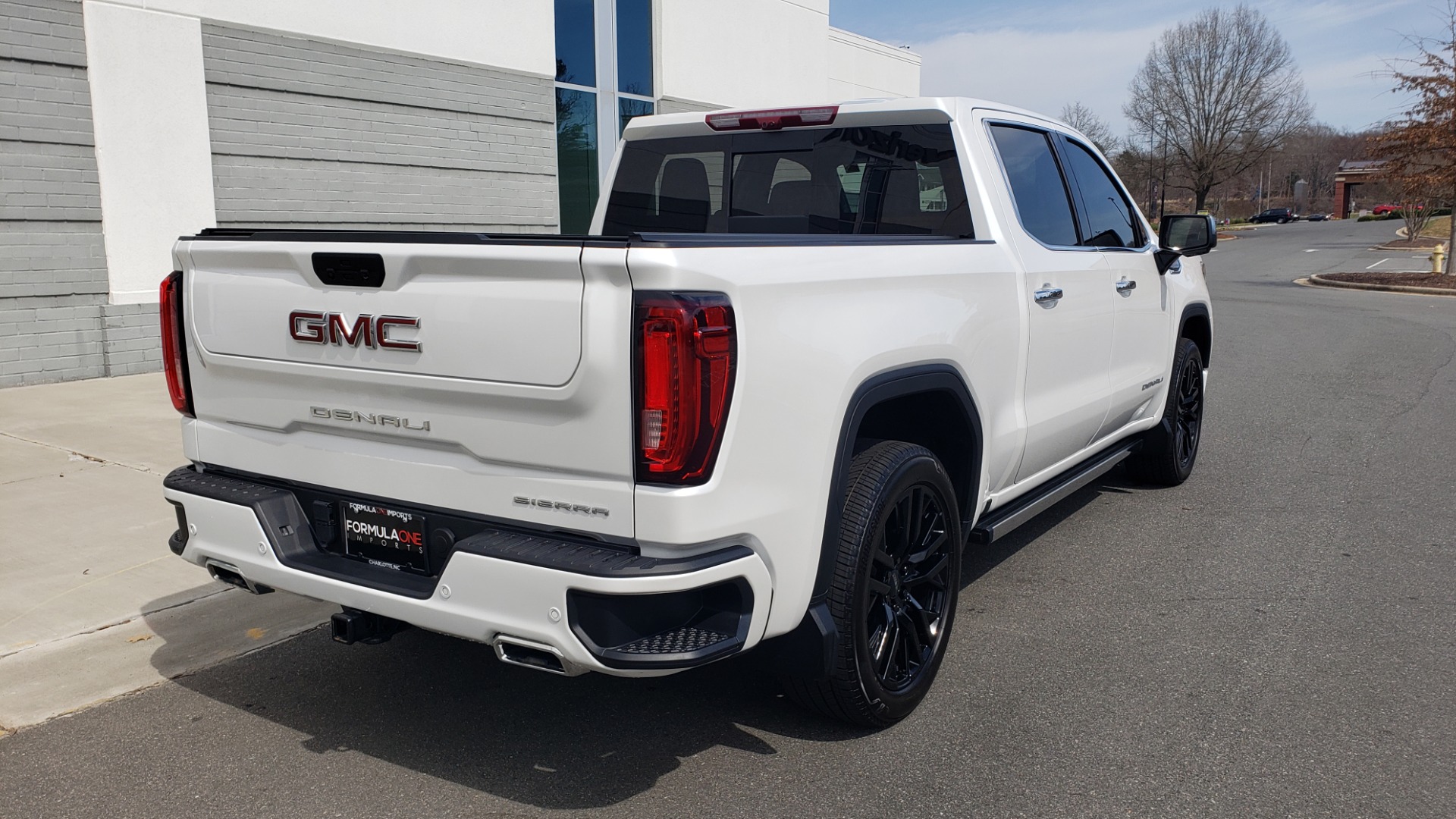 Used 2020 GMC SIERRA 1500 DENALI 4X4 CREWCAB 6.2L V8 / TECH / NAV / SUNROOF / DRVR ALERT II for sale Sold at Formula Imports in Charlotte NC 28227 8
