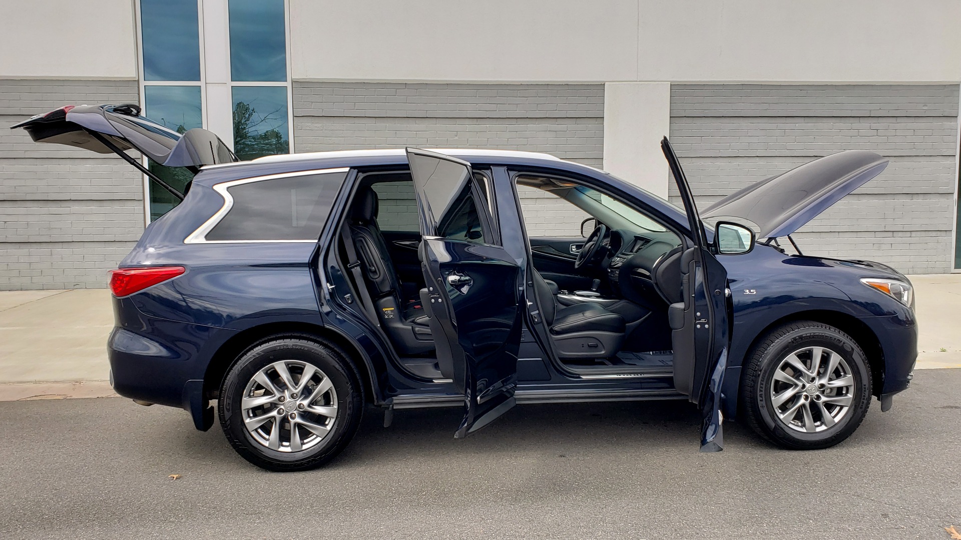 Used 2015 INFINITI QX60 for sale Sold at Formula Imports in Charlotte NC 28227 11