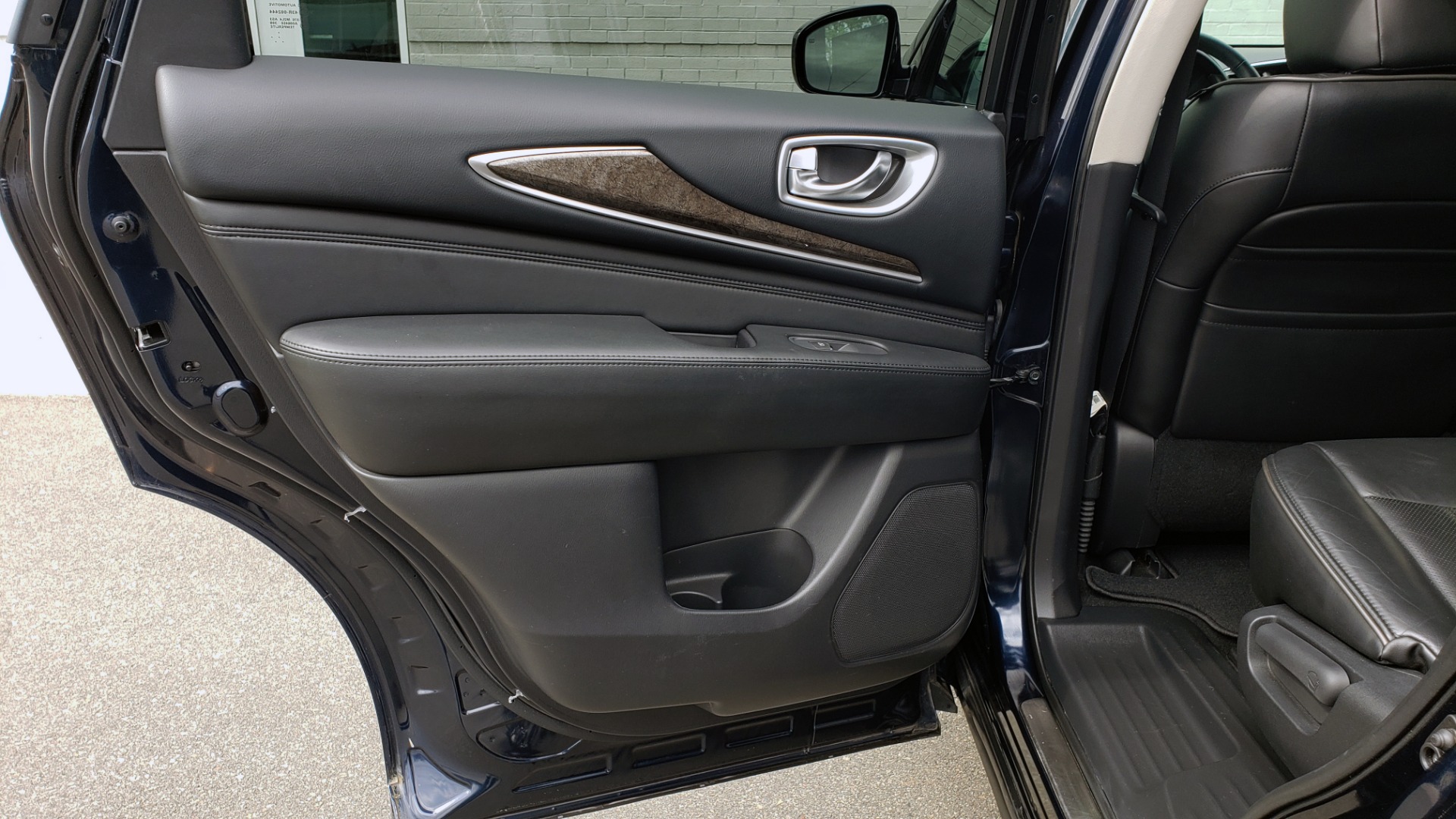 Used 2015 INFINITI QX60 for sale Sold at Formula Imports in Charlotte NC 28227 60