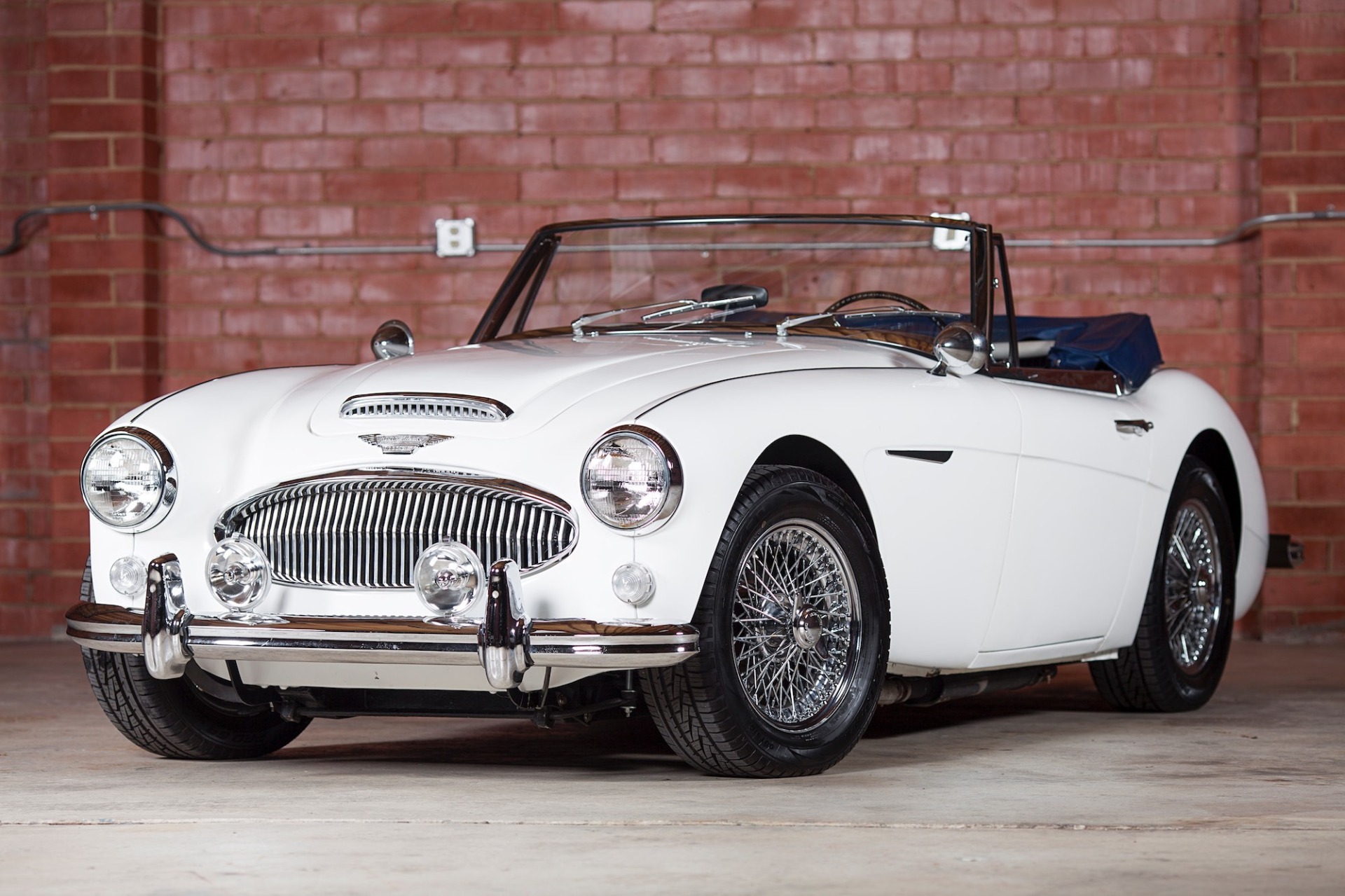 Used 1967 Austin Healey 3000 BJ8 Mk III CONVERTIBLE / 2.9L IN-LINE 6 / 4-SPEED MANUAL / FULLY RESTORED for sale Call for price at Formula Imports in Charlotte NC 28227 10