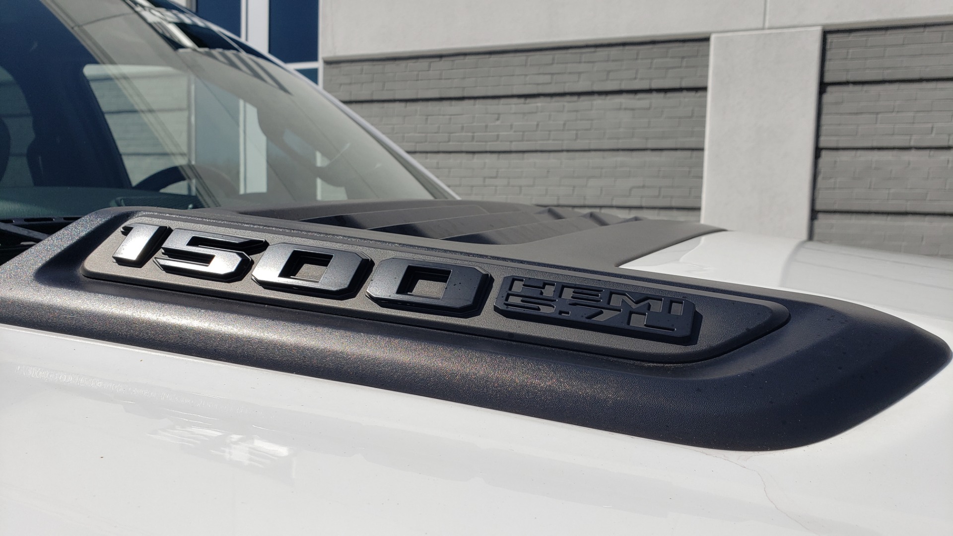 Used 2019 Ram 1500 REBEL CREWCAB 4X4 / 5.7L V8 HEMI / 8-SPD AUTO / REARVIEW for sale Sold at Formula Imports in Charlotte NC 28227 17
