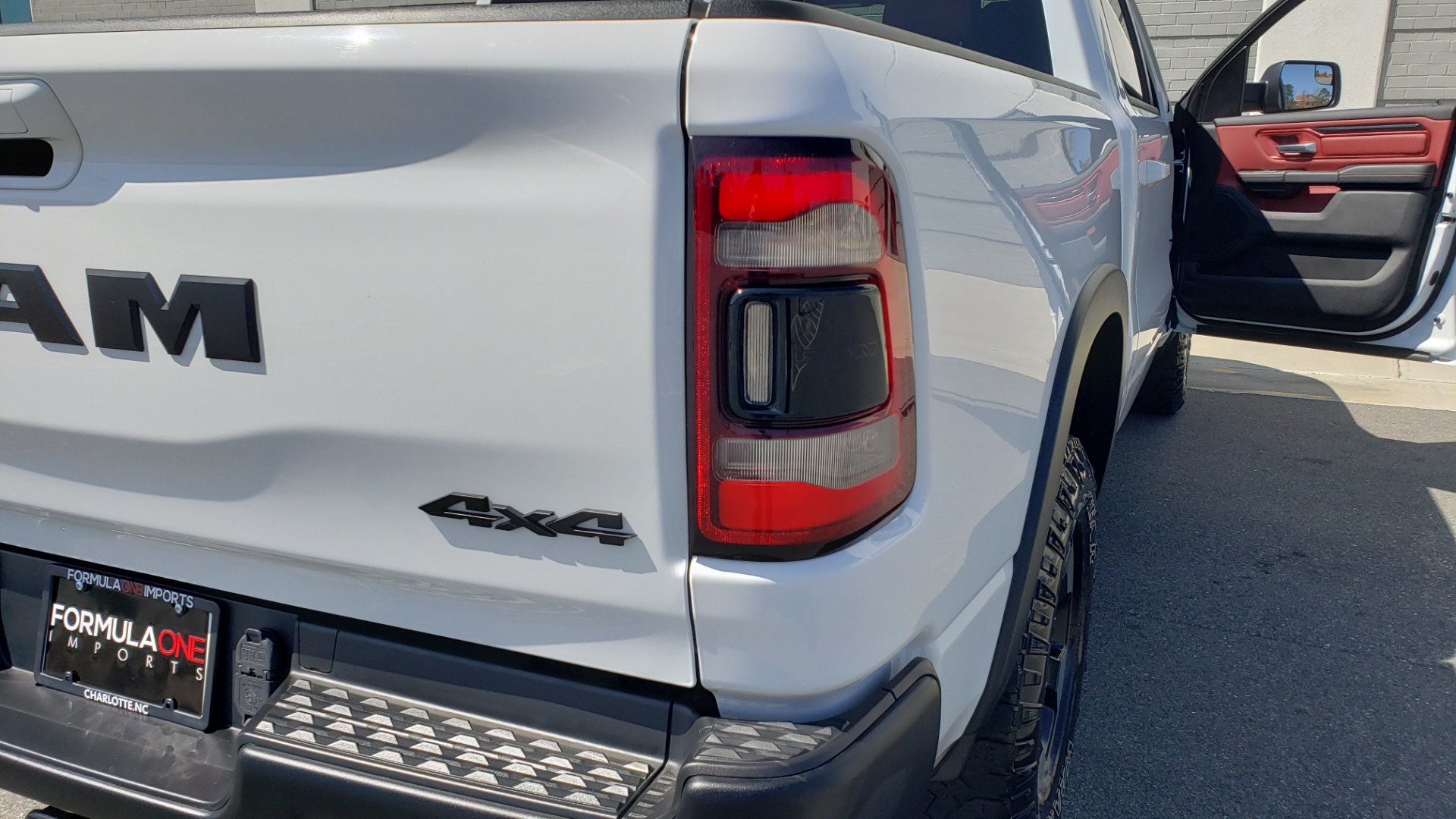Used 2019 Ram 1500 REBEL CREWCAB 4X4 / 5.7L V8 HEMI / 8-SPD AUTO / REARVIEW for sale Sold at Formula Imports in Charlotte NC 28227 29