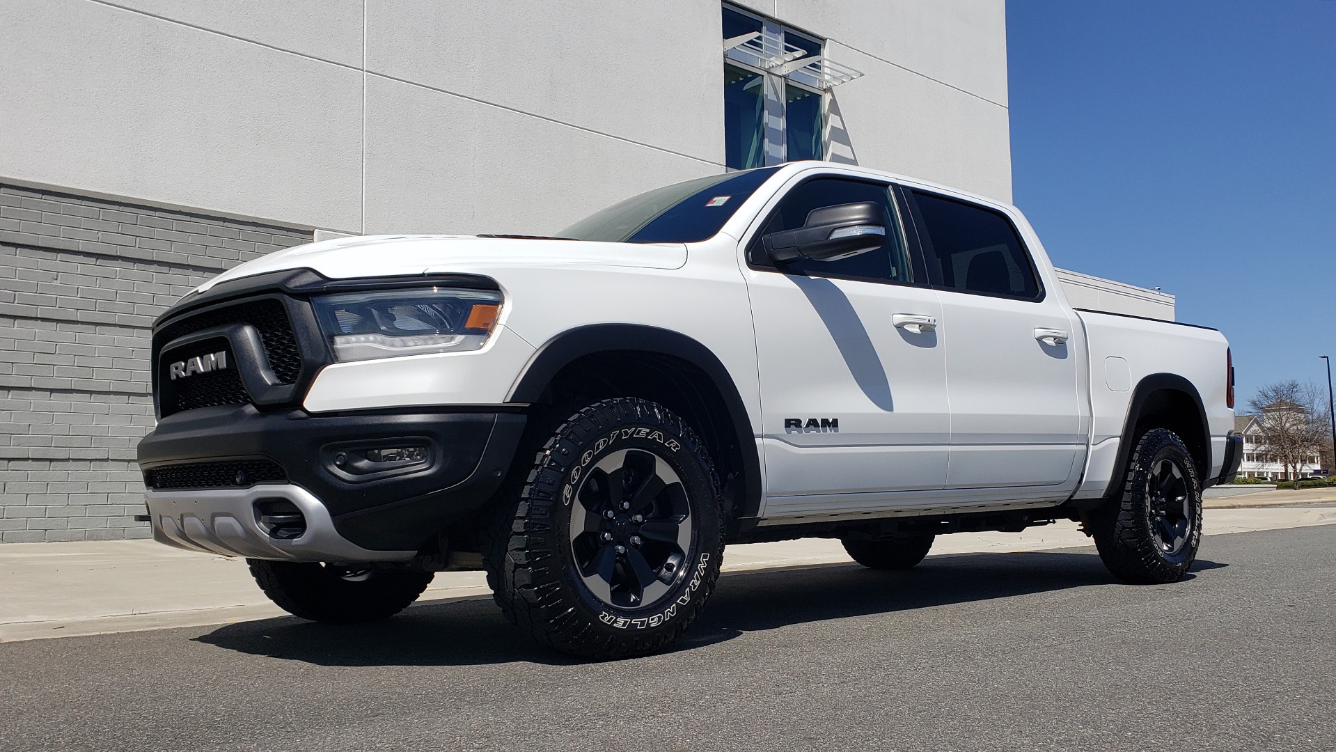 Used 2019 Ram 1500 REBEL CREWCAB 4X4 / 5.7L V8 HEMI / 8-SPD AUTO / REARVIEW for sale Sold at Formula Imports in Charlotte NC 28227 3