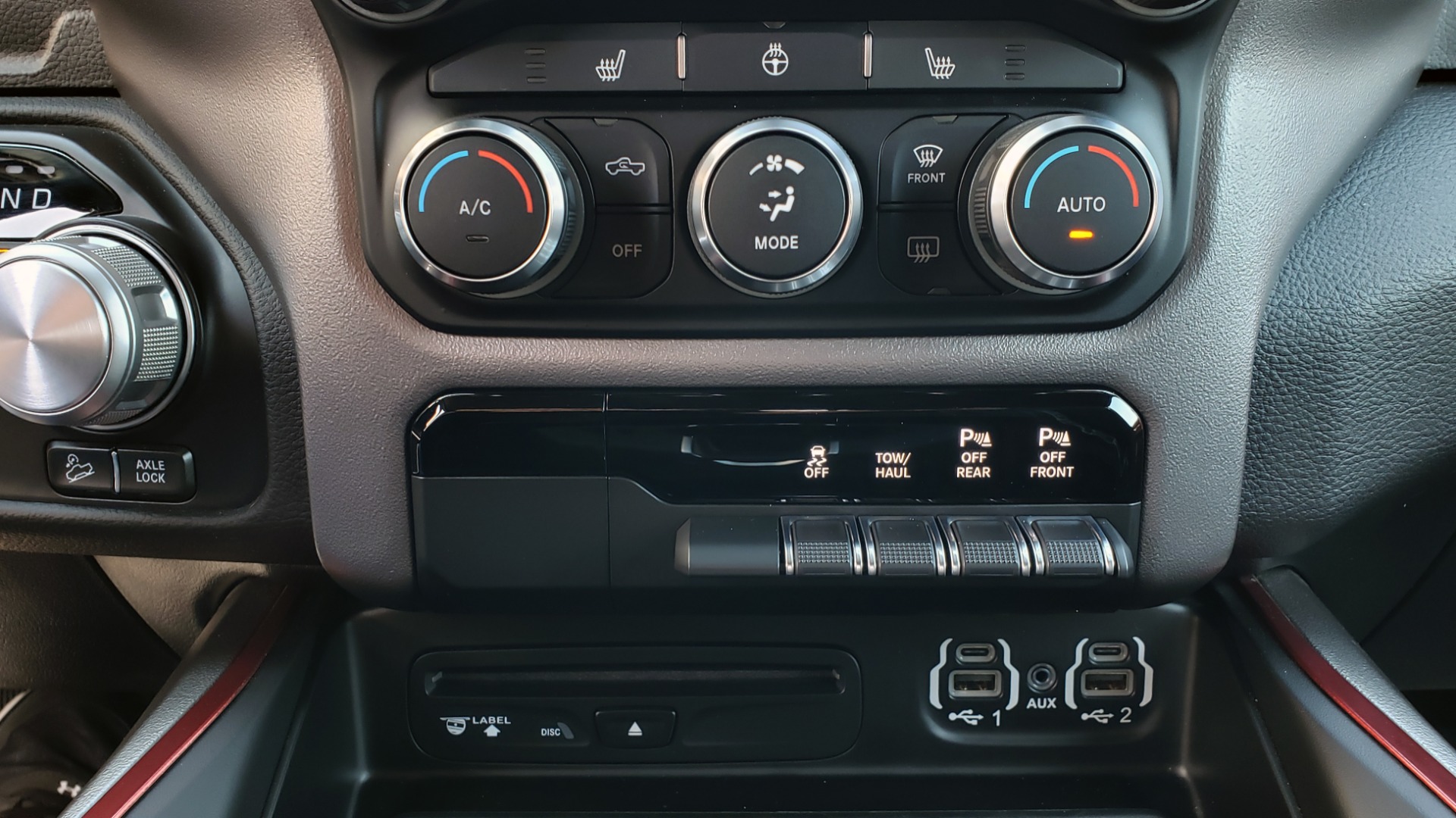 Used 2019 Ram 1500 REBEL CREWCAB 4X4 / 5.7L V8 HEMI / 8-SPD AUTO / REARVIEW for sale Sold at Formula Imports in Charlotte NC 28227 49