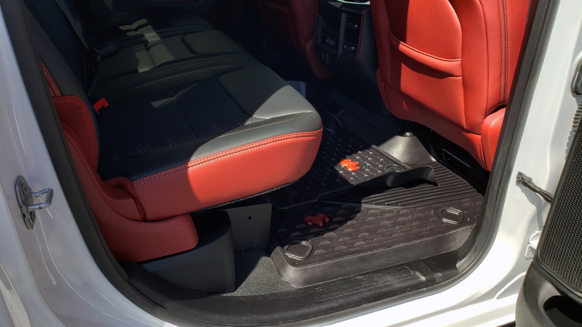 Used 2019 Ram 1500 REBEL CREWCAB 4X4 / 5.7L V8 HEMI / 8-SPD AUTO / REARVIEW for sale Sold at Formula Imports in Charlotte NC 28227 77