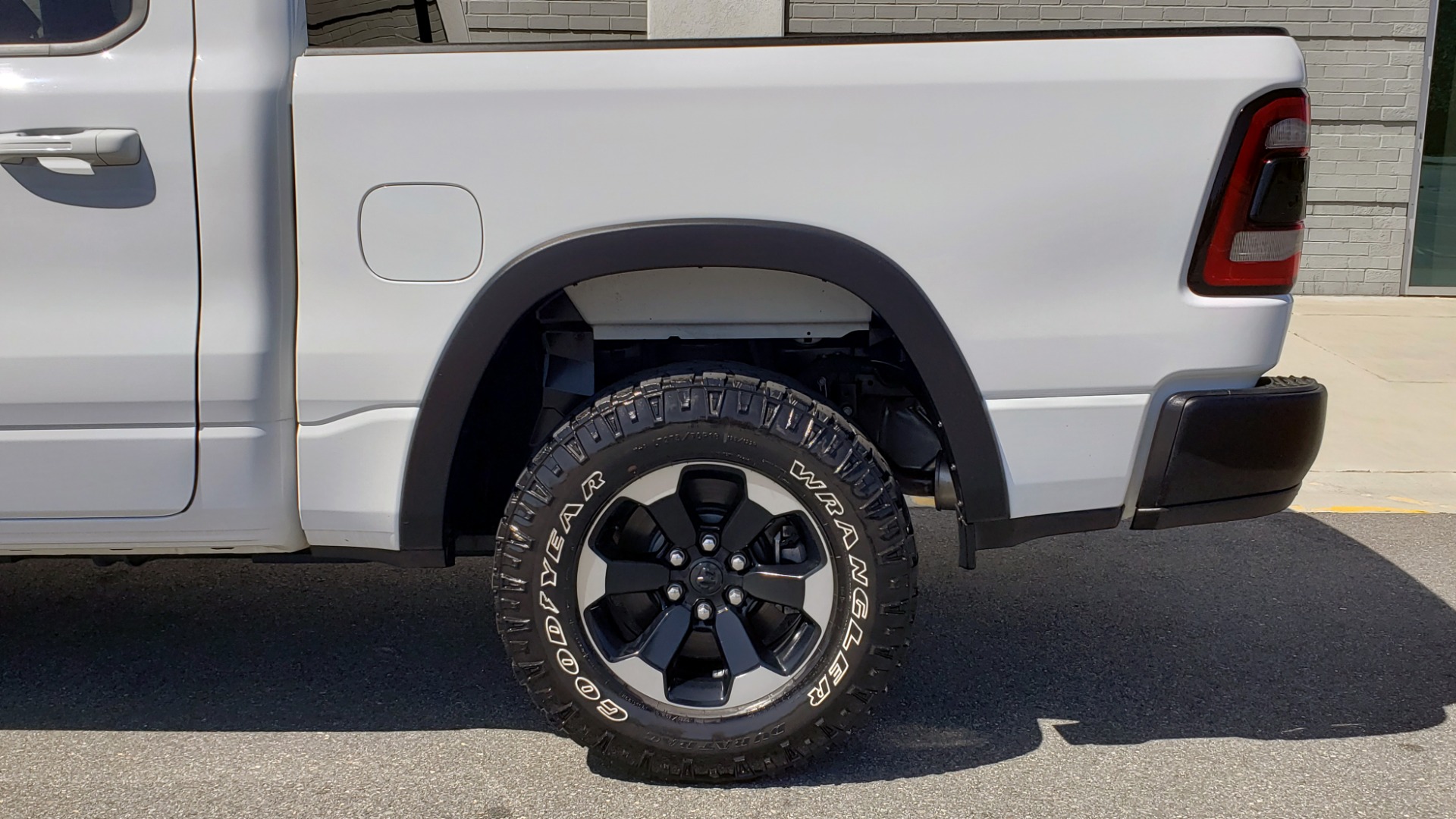 Used 2019 Ram 1500 REBEL CREWCAB 4X4 / 5.7L V8 HEMI / 8-SPD AUTO / REARVIEW for sale Sold at Formula Imports in Charlotte NC 28227 86