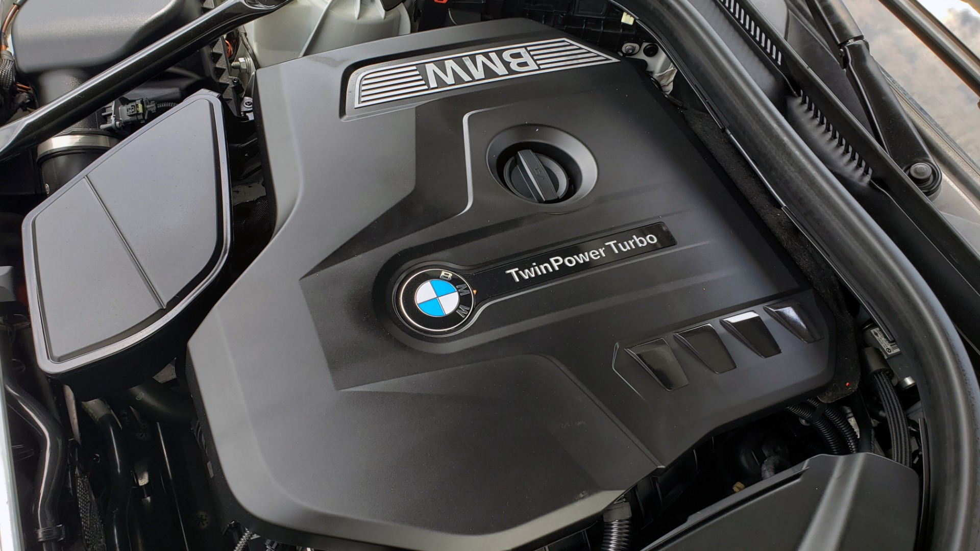 Used 2018 BMW 5 SERIES 530I XDRIVE PREMIUM / NAV / DRVR ASST / PARK ASST / H/K SND for sale Sold at Formula Imports in Charlotte NC 28227 14