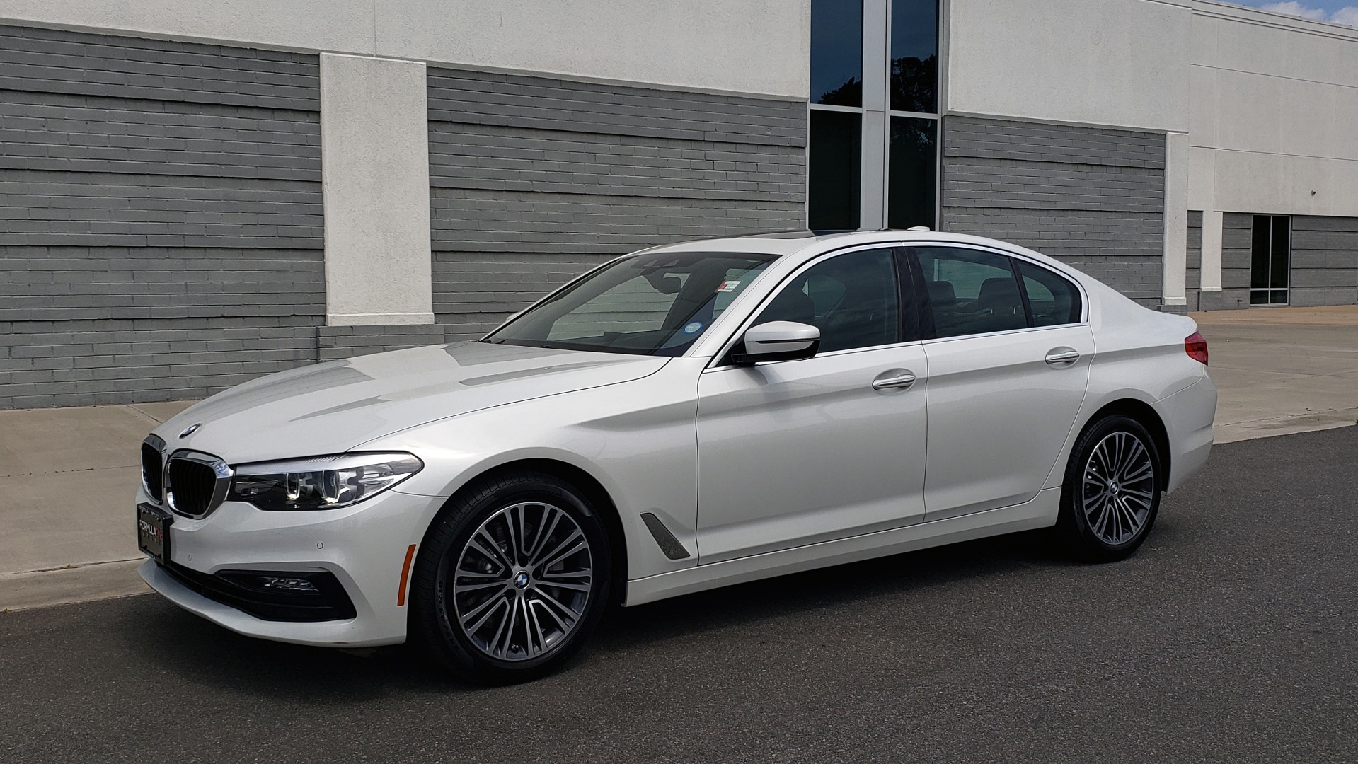 Used 2018 BMW 5 SERIES 530I XDRIVE PREMIUM / NAV / DRVR ASST / PARK ASST / H/K SND for sale Sold at Formula Imports in Charlotte NC 28227 3