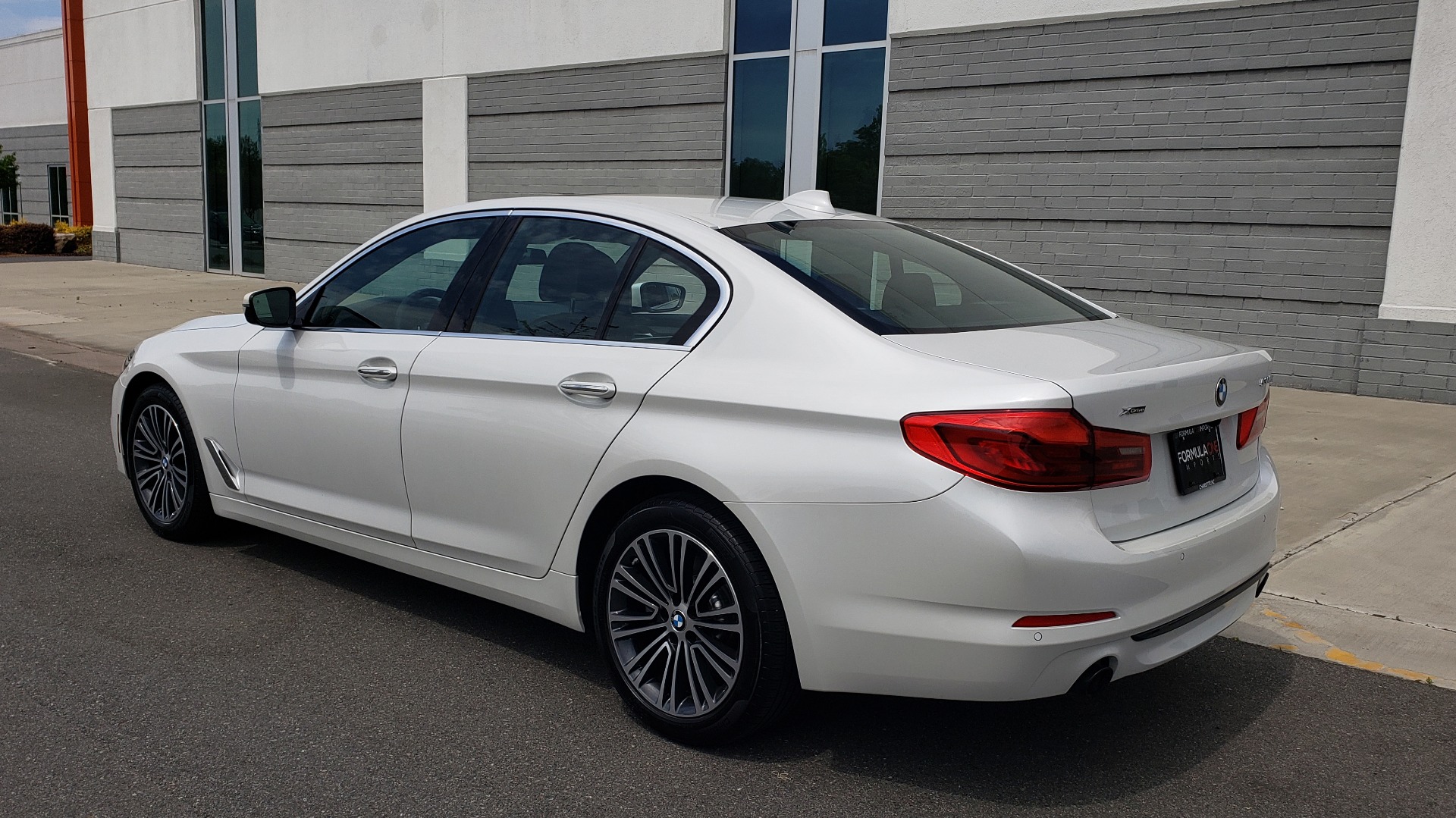 Used 2018 BMW 5 SERIES 530I XDRIVE PREMIUM / NAV / DRVR ASST / PARK ASST / H/K SND for sale Sold at Formula Imports in Charlotte NC 28227 5