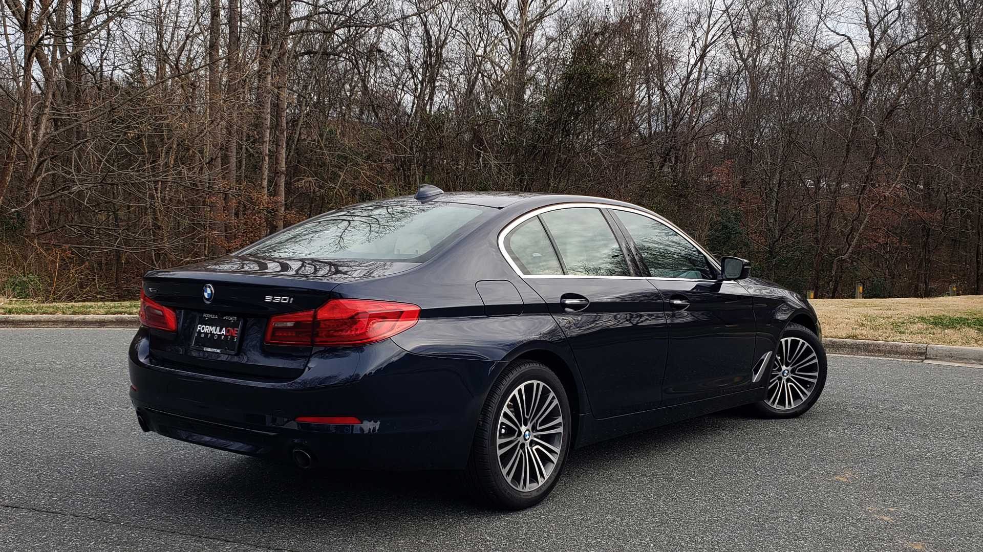 Used 2017 BMW 5 SERIES 530i XDRIVE / SPORTLINE / NAV / SNRF / HTD STS / REARVIEW for sale Sold at Formula Imports in Charlotte NC 28227 10