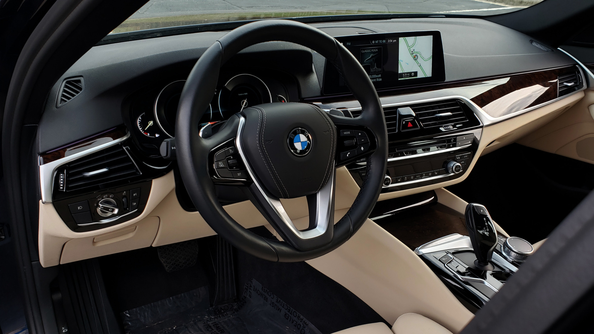 Used 2017 BMW 5 SERIES 530i XDRIVE / SPORTLINE / NAV / SNRF / HTD STS / REARVIEW for sale Sold at Formula Imports in Charlotte NC 28227 27