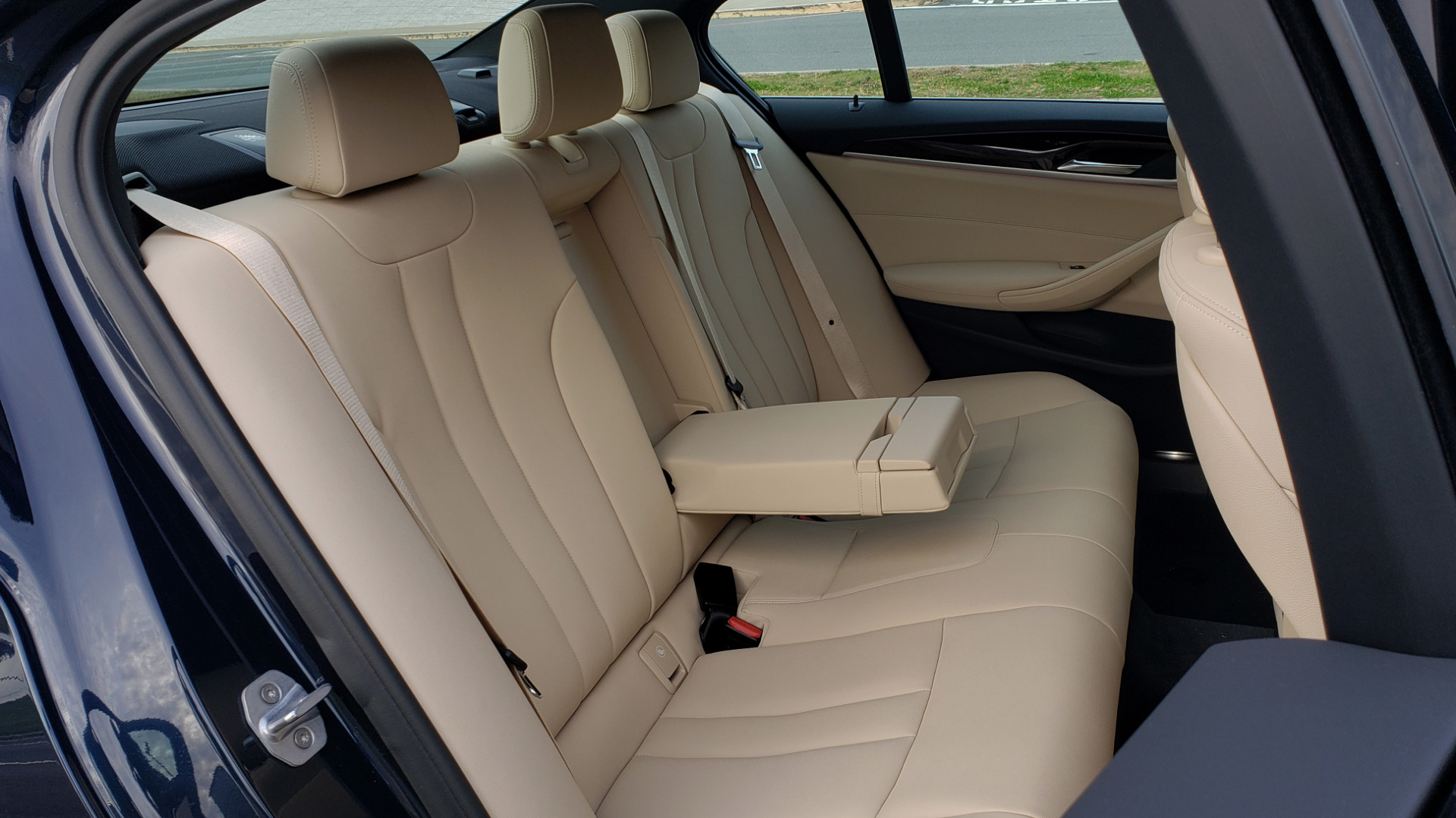 Used 2017 BMW 5 SERIES 530i XDRIVE / SPORTLINE / NAV / SNRF / HTD STS / REARVIEW for sale Sold at Formula Imports in Charlotte NC 28227 62