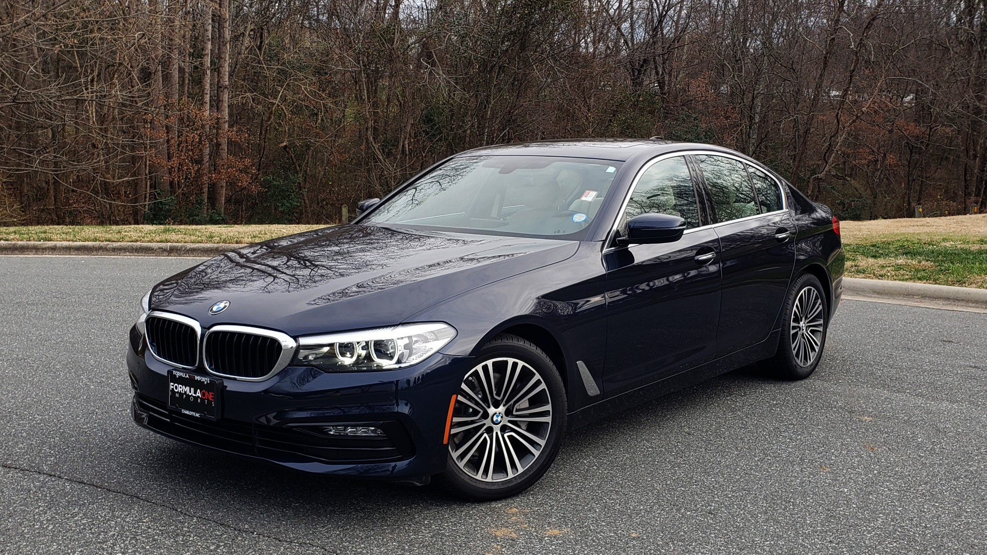 Used 2017 BMW 5 SERIES 530i XDRIVE / SPORTLINE / NAV / SNRF / HTD STS / REARVIEW for sale Sold at Formula Imports in Charlotte NC 28227 1