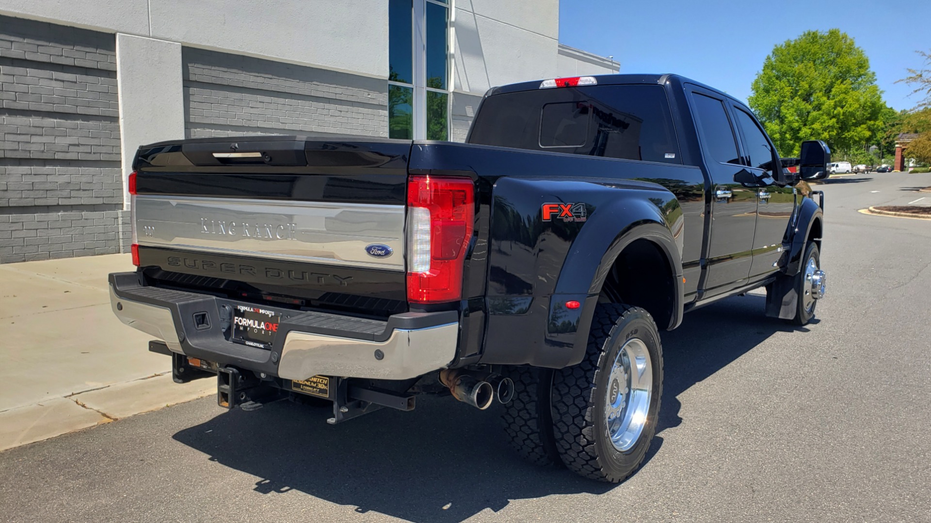 Used 2017 Ford SUPER DUTY F-450 DRW KING RANCH 4X4 / 176IN WB / 6.7L POWER-STROKE / LOADED for sale Sold at Formula Imports in Charlotte NC 28227 10