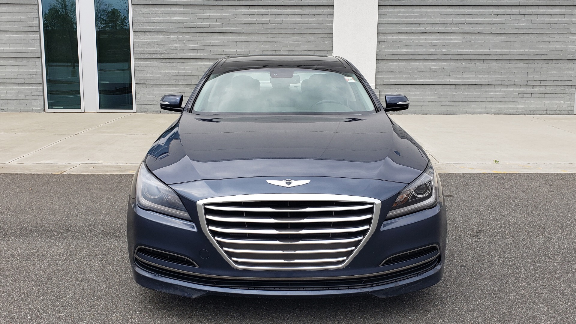 Used 2015 Hyundai GENESIS 3.8L V6 / RWD / SIGNATURE PKG / PANO-ROOF / REARVIEW for sale Sold at Formula Imports in Charlotte NC 28227 18