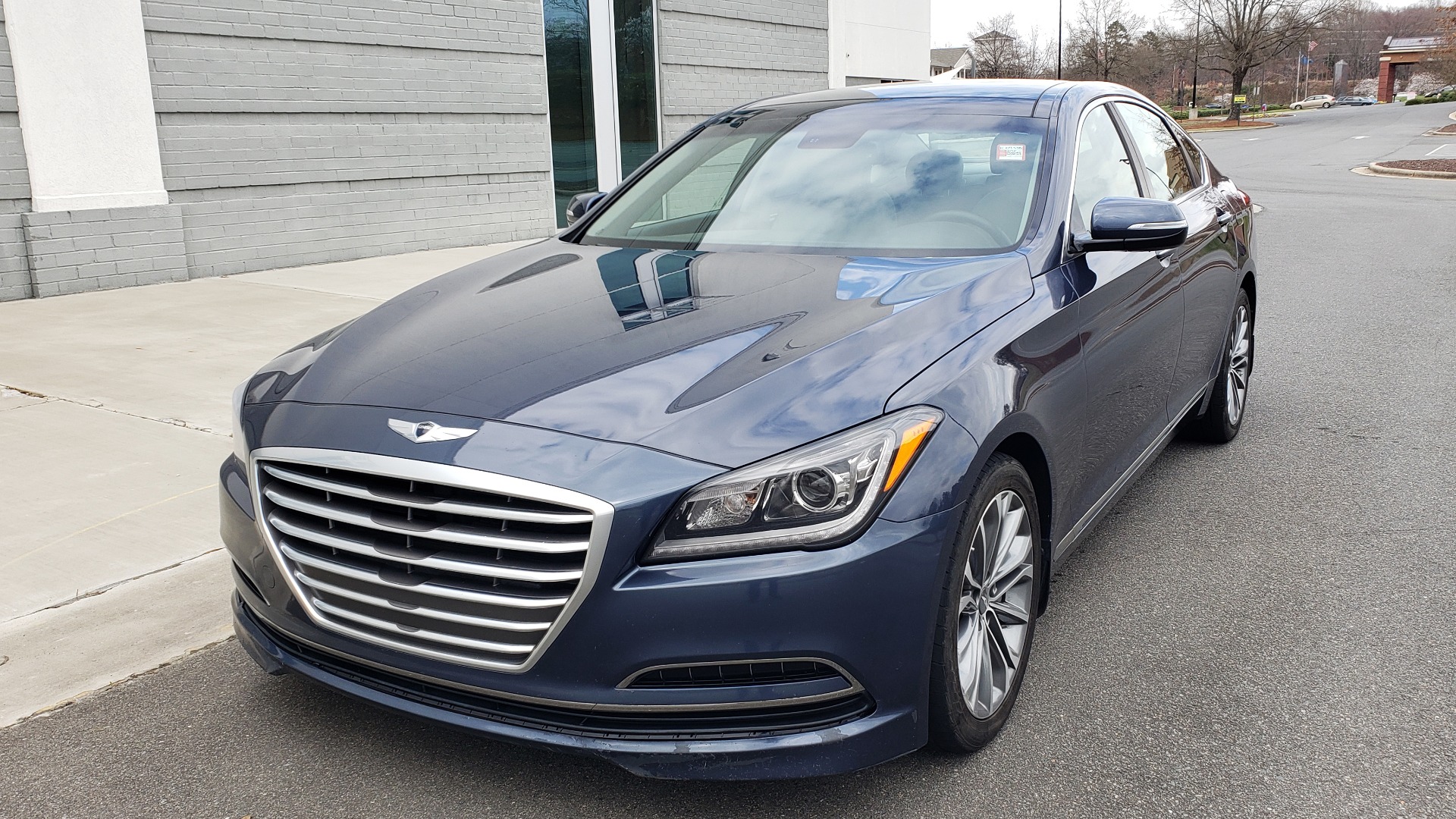 Used 2015 Hyundai GENESIS 3.8L V6 / RWD / SIGNATURE PKG / PANO-ROOF / REARVIEW for sale Sold at Formula Imports in Charlotte NC 28227 1
