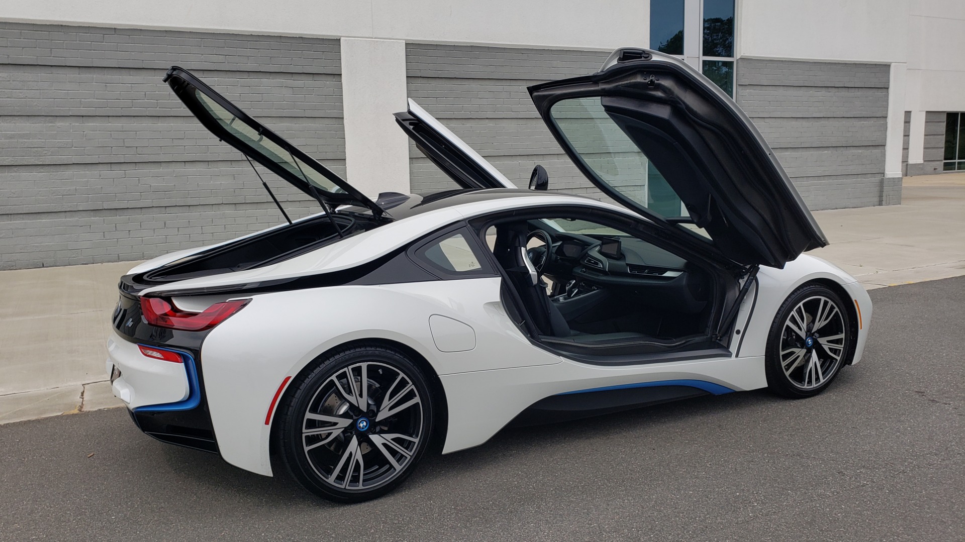 Used 2016 BMW i8 COUPE / GIGA WORLD / NAV / HUD / 20IN WHEELS / REARVIEW for sale Sold at Formula Imports in Charlotte NC 28227 16