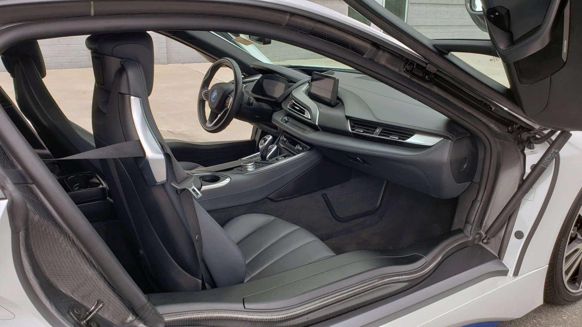 Used 2016 BMW i8 COUPE / GIGA WORLD / NAV / HUD / 20IN WHEELS / REARVIEW for sale Sold at Formula Imports in Charlotte NC 28227 19